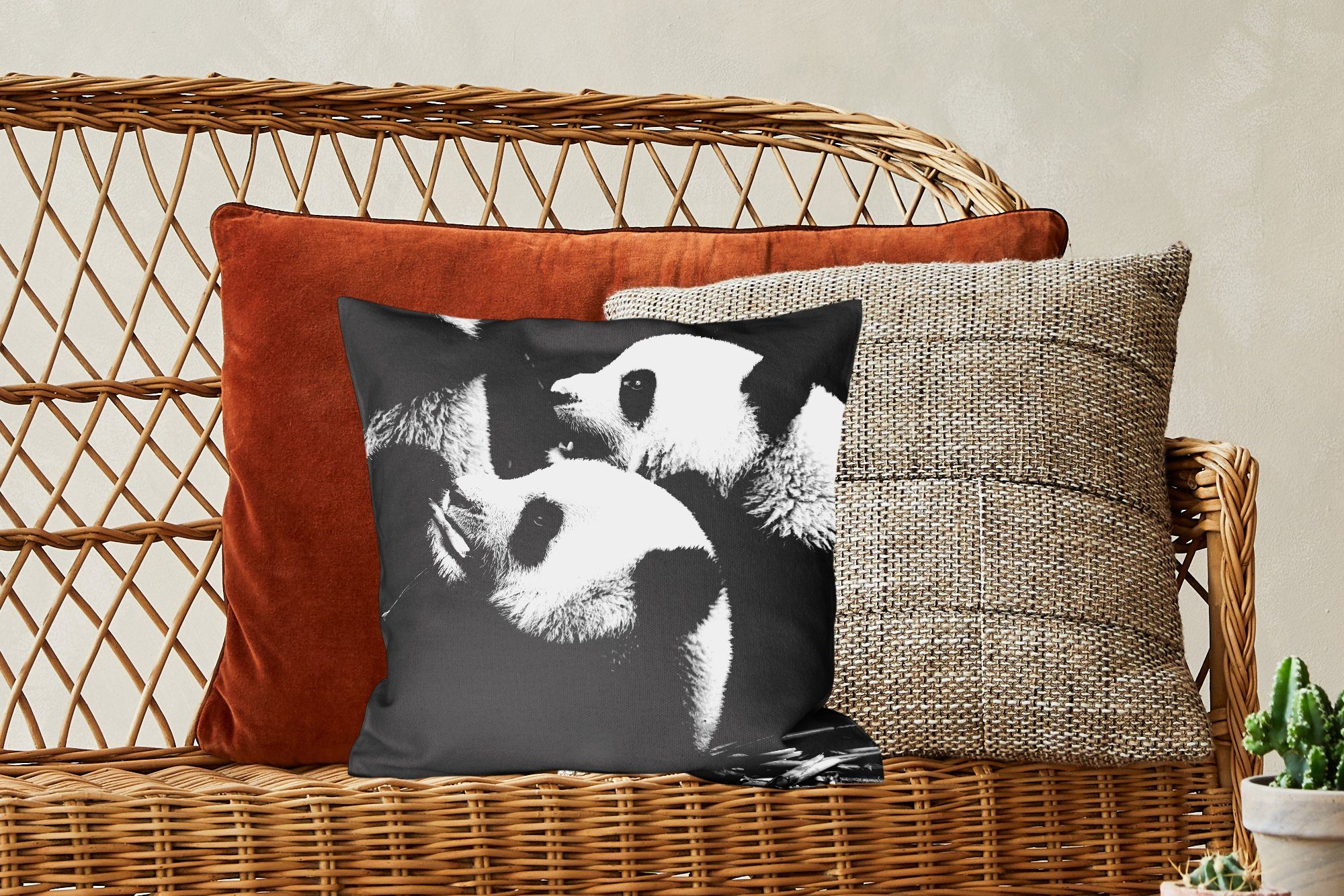 MuchoWow Dekokissen Pandas Schlafzimmer, - Füllung für Schwarz Zierkissen Weiß, Wohzimmer, mit - Deko, Sofakissen