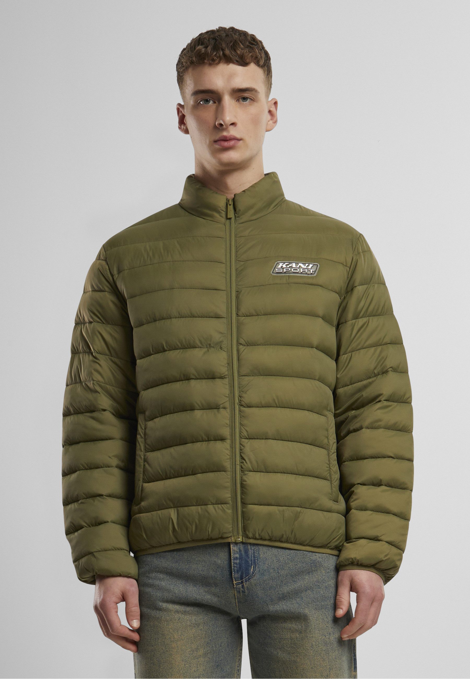 Karl Kani Winterjacke Karl Kani Karl Kani Sport Patch Light Puffer Jacket (1-St)