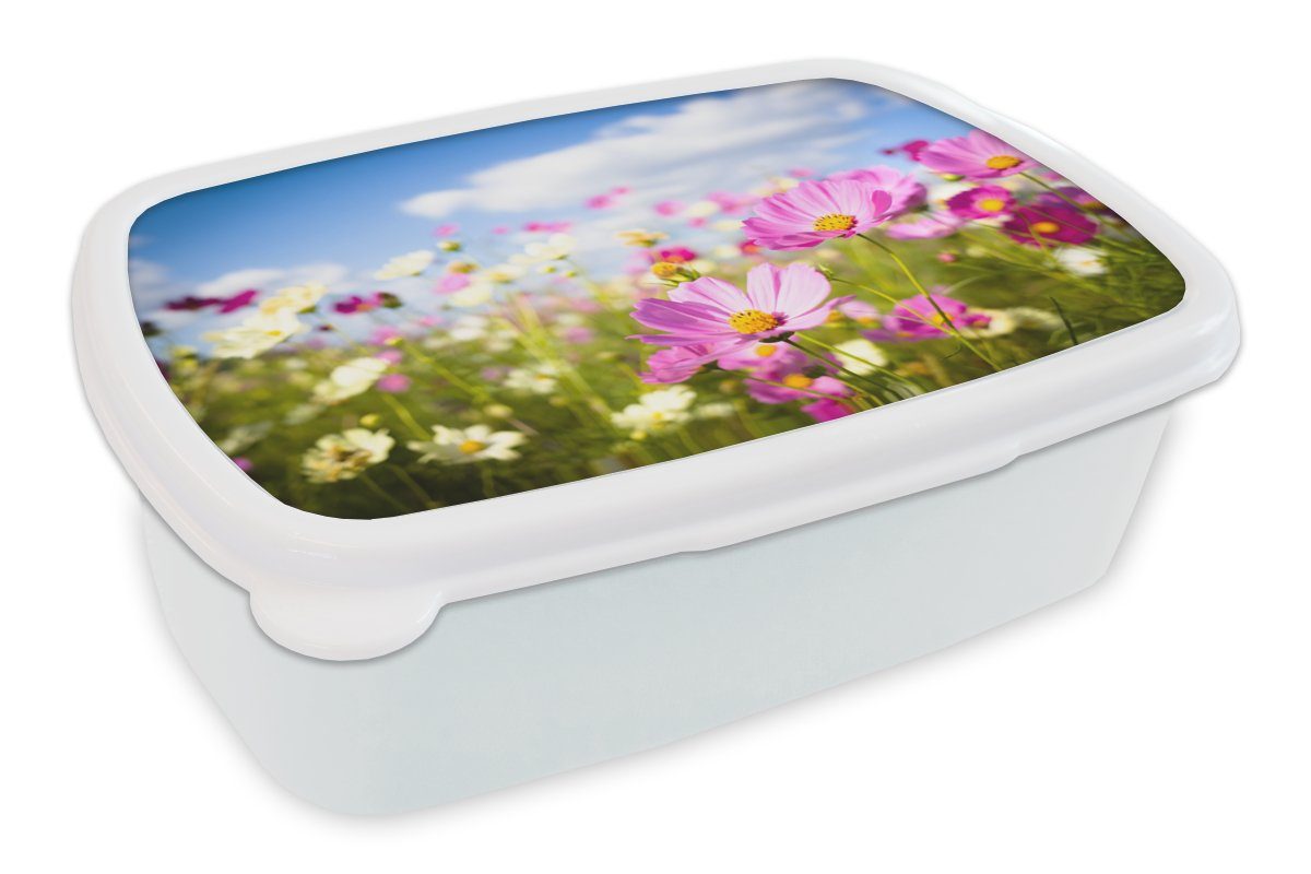 MuchoWow Lunchbox Blumen - Wiese - Lila - Gras - Weiß - Wolken - Blau, Kunststoff, (2-tlg), Brotbox für Kinder und Erwachsene, Brotdose, für Jungs und Mädchen