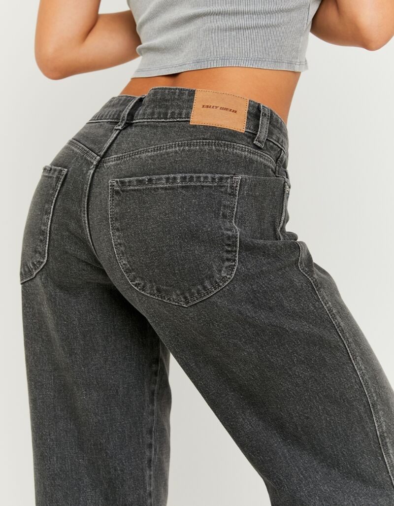 Tally Weijl Low-rise-Jeans SPADEPALLAS Baumwollmischung, Low-Waist mit geradem Beinverlauf und Strass-Anhänge