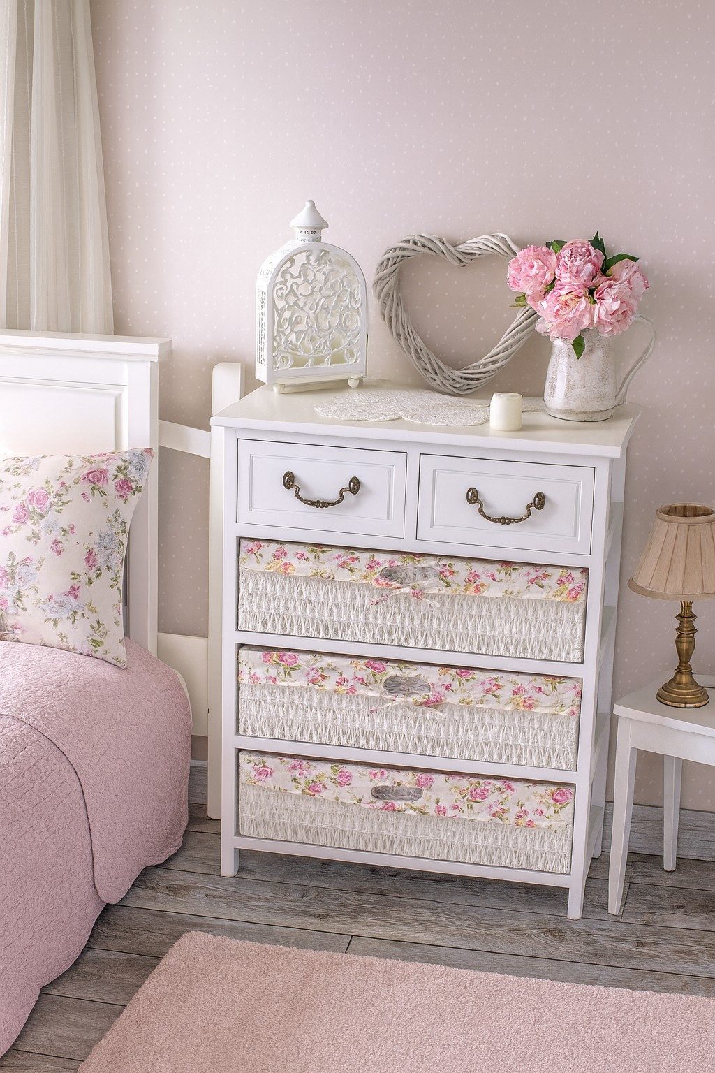 moebel-direkt-online Schubkastenkommode Xaver, Die Fronten der Schubkästen sind mit Fräsungen gearbeitet