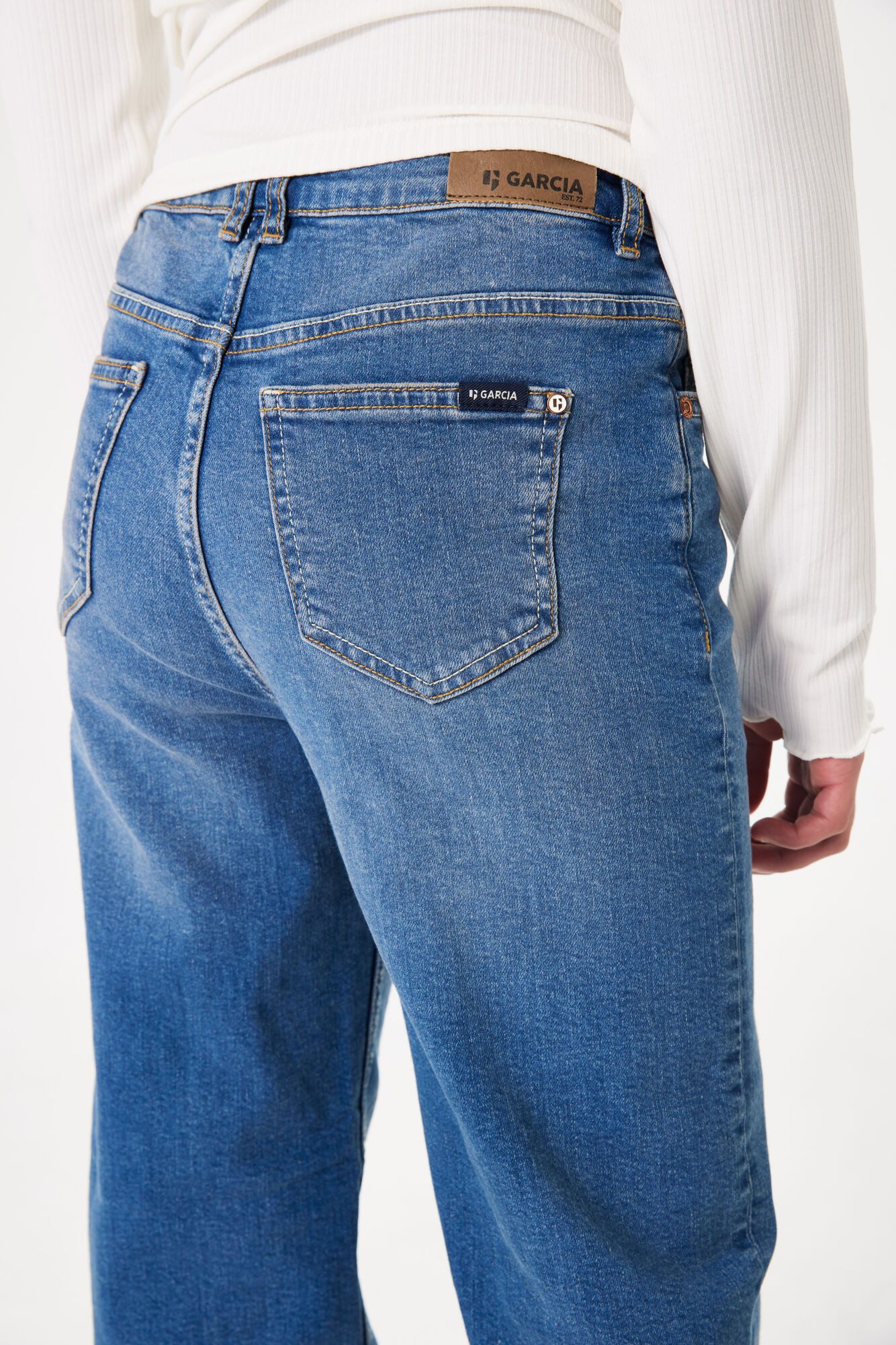 Garcia Schlagjeans Ilvy for Girls, mit weitem Bein