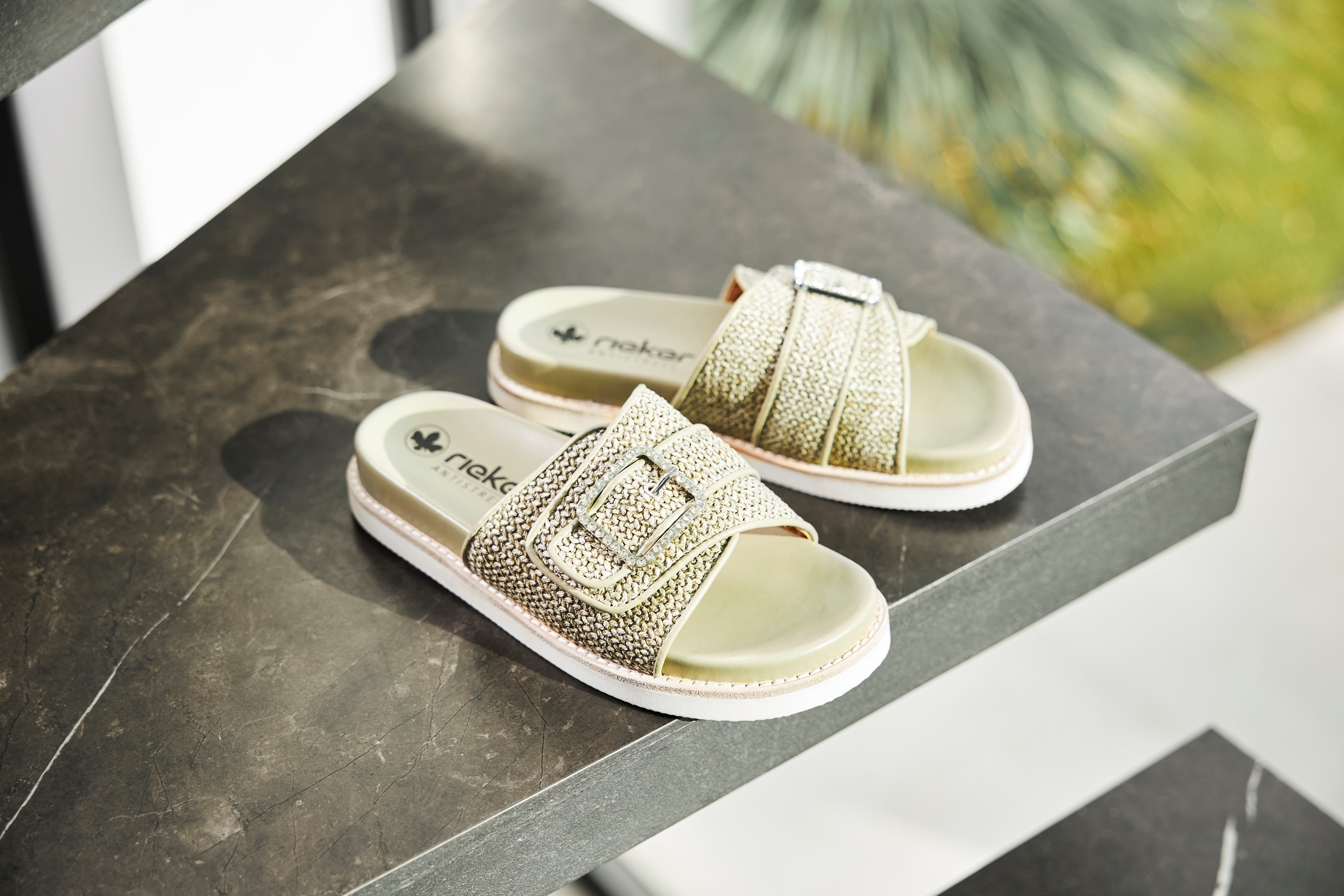 Rieker Pantolette, Sommerschuh, Strandschuh mit praktischem günstig online kaufen