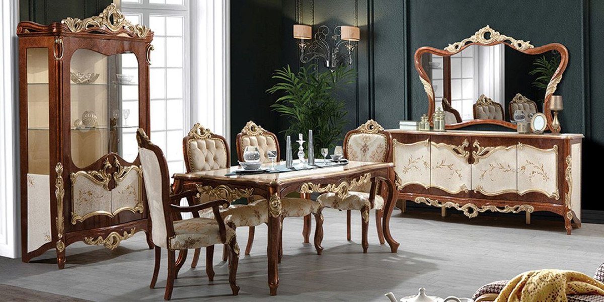 Casa Padrino Esszimmer-Set Luxus Barock Esszimmer Set Cremefarben / Braun / Gold - 1 Esstisch & 6 Esszimmerstühle & 1 Vitrine & 1 Sideboard mit Wandspiegel - Barock Esszimmer Möbel - Edel & Prunkvoll