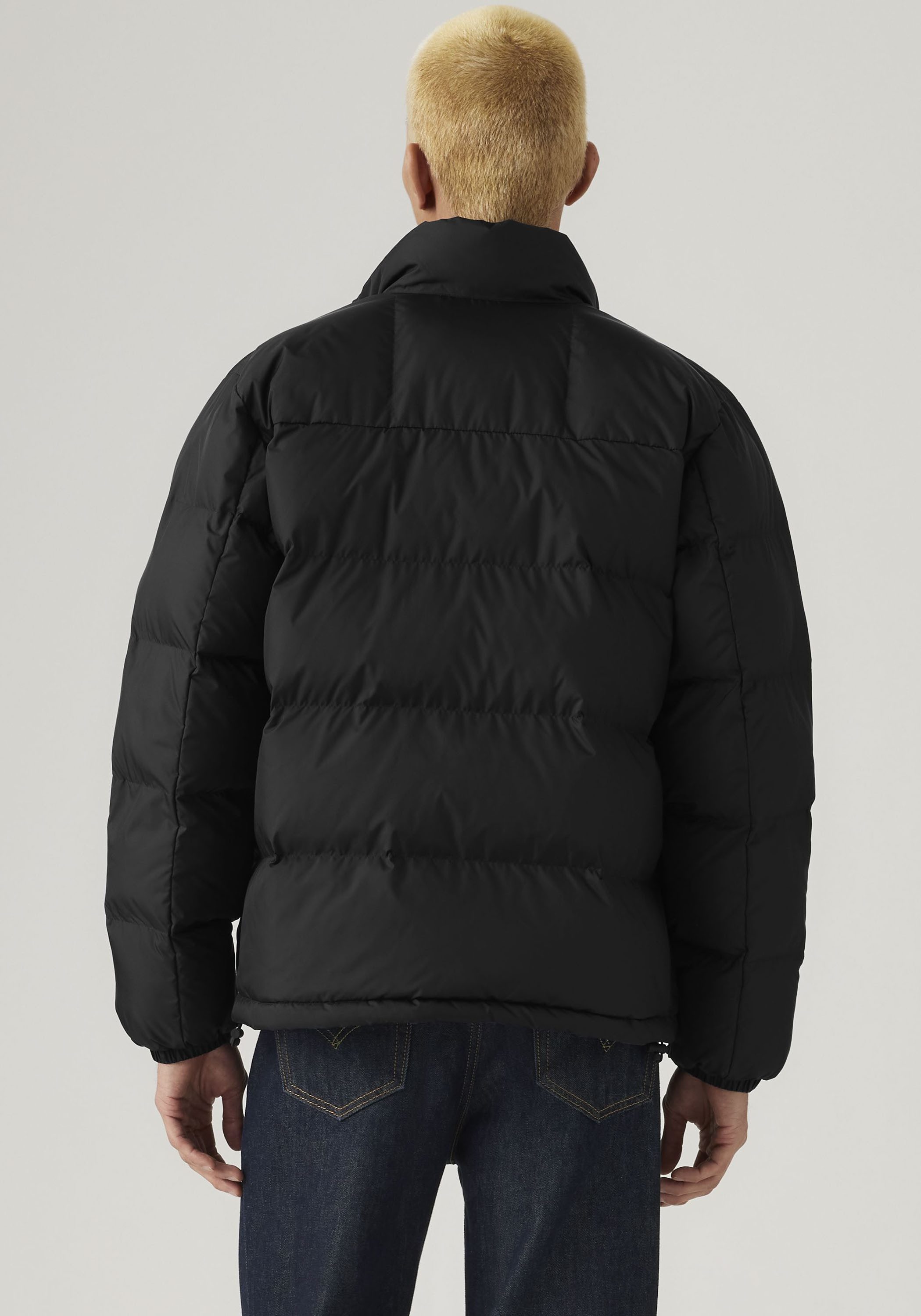 Levi's® Steppjacke PIEDMONT SHORT PUFFER mit Reißverschluss und Stehkragen – Bild 5 von 5