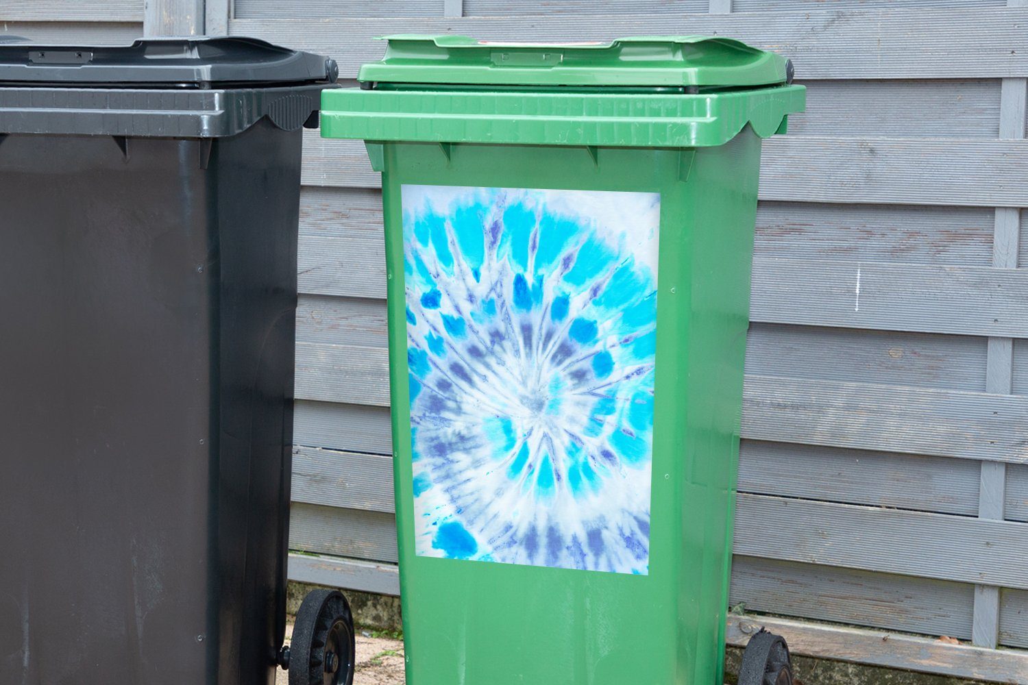 MuchoWow Wandsticker St), (1 Mülleimer-aufkleber, Krawattenfärbung Blau Farbe Container, Abfalbehälter - - Sticker, Mülltonne