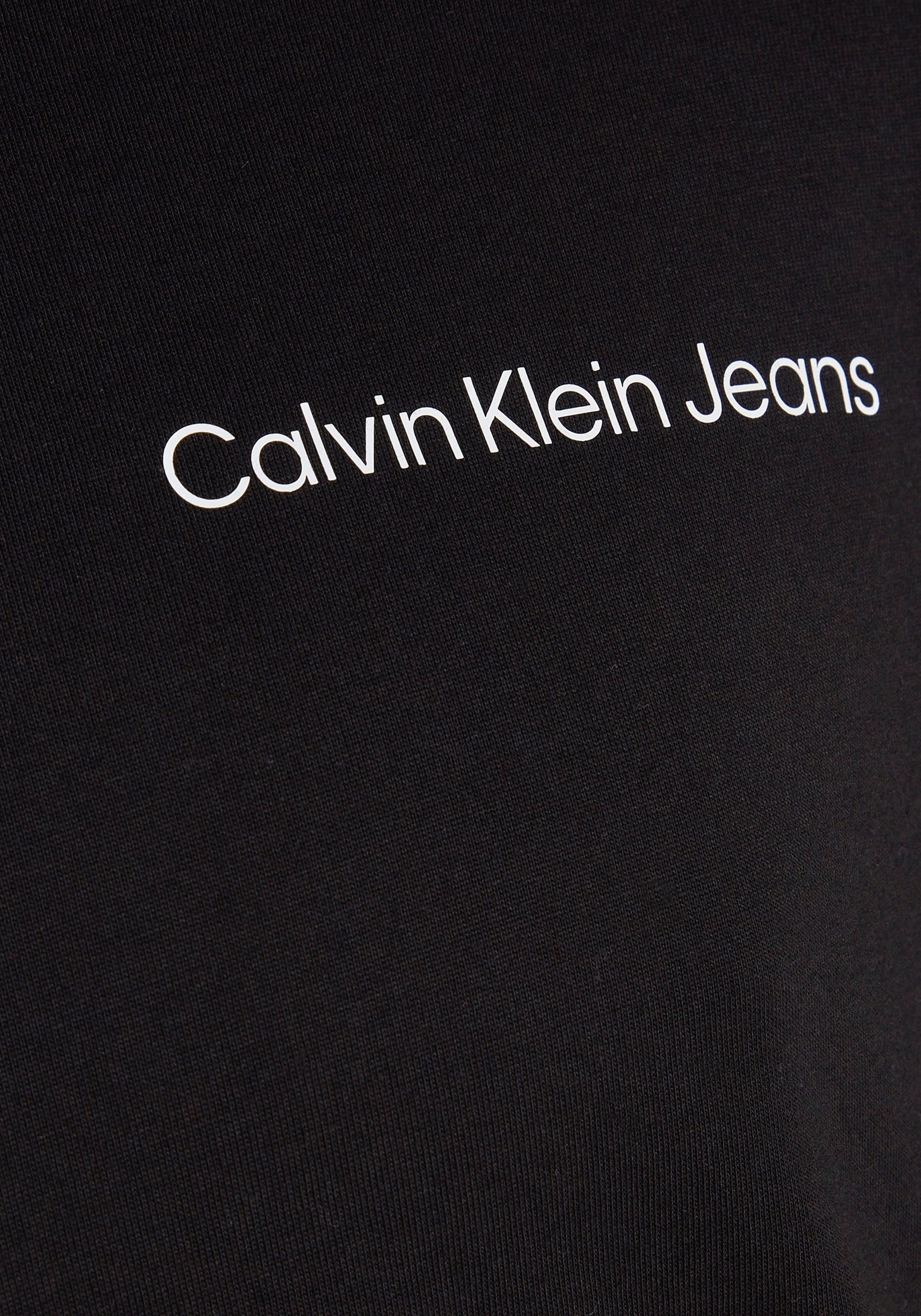 Calvin LOGO LS Klein hohem Jeans mit BACK INSTITUTIONAL Runhalsausschnitt Langarmshirt TEE