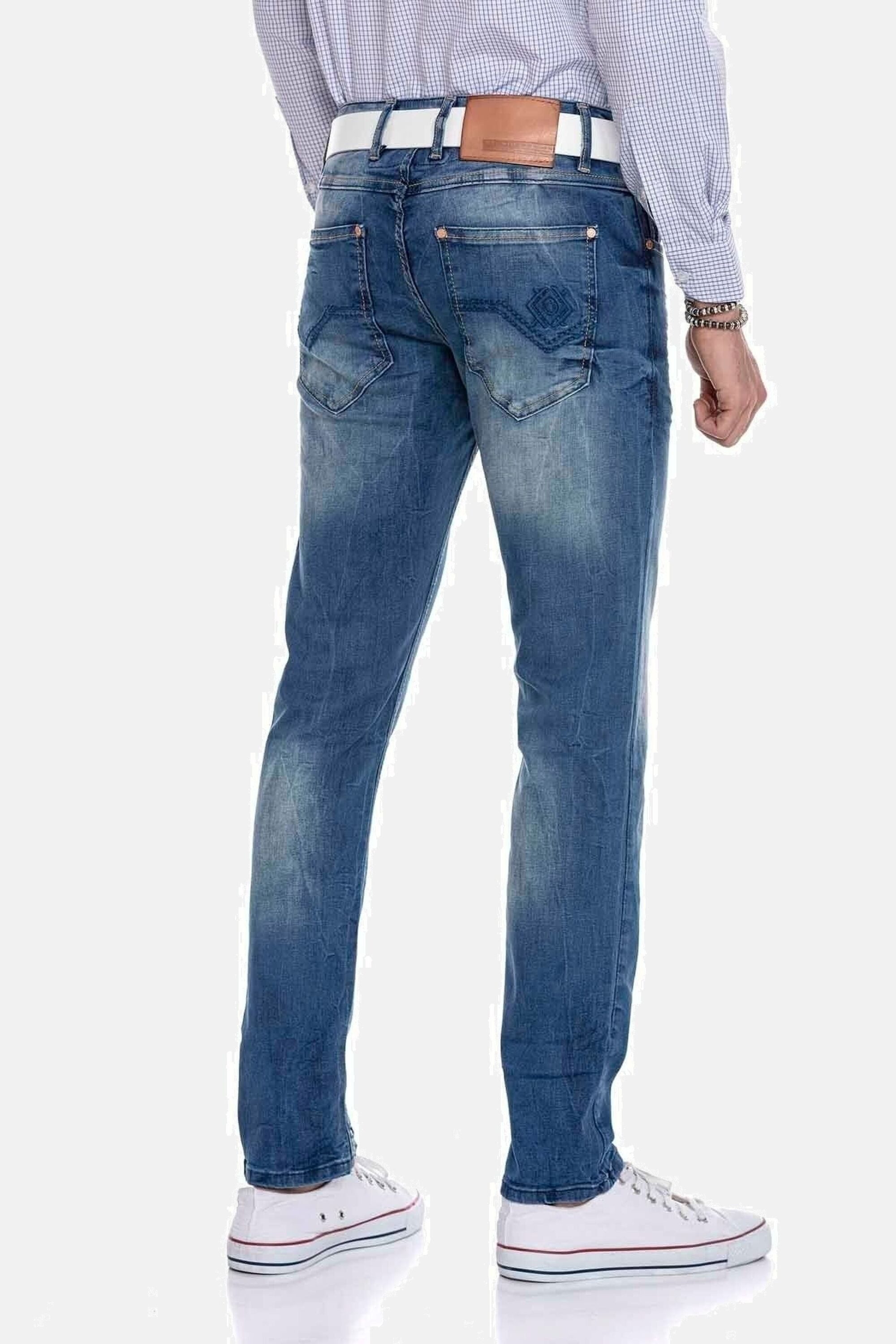 Cipo & Baxx 5-Pocket-Jeans Jeans im Straight Fit
