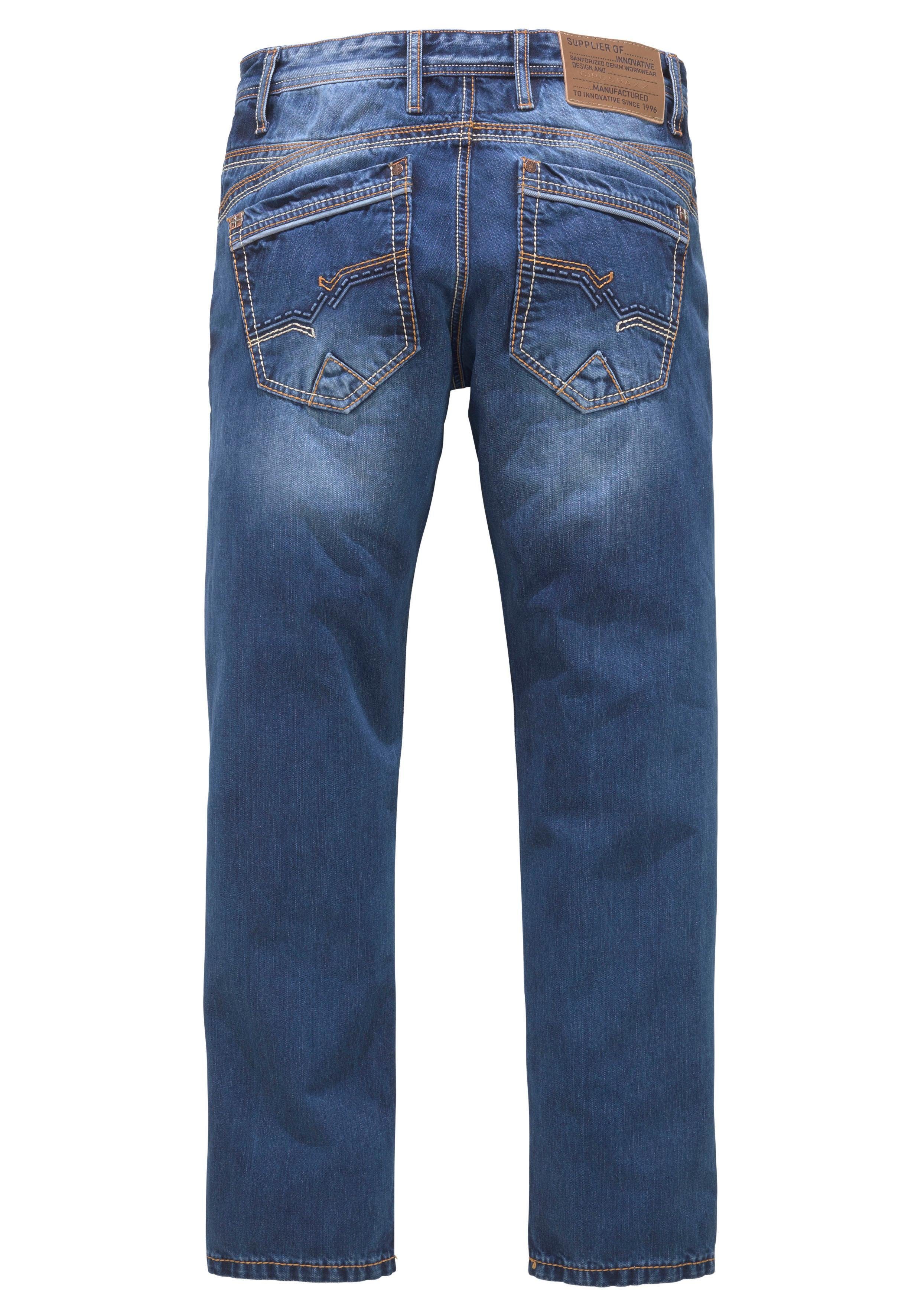 Cipo & Loose-fit-Jeans Baxx