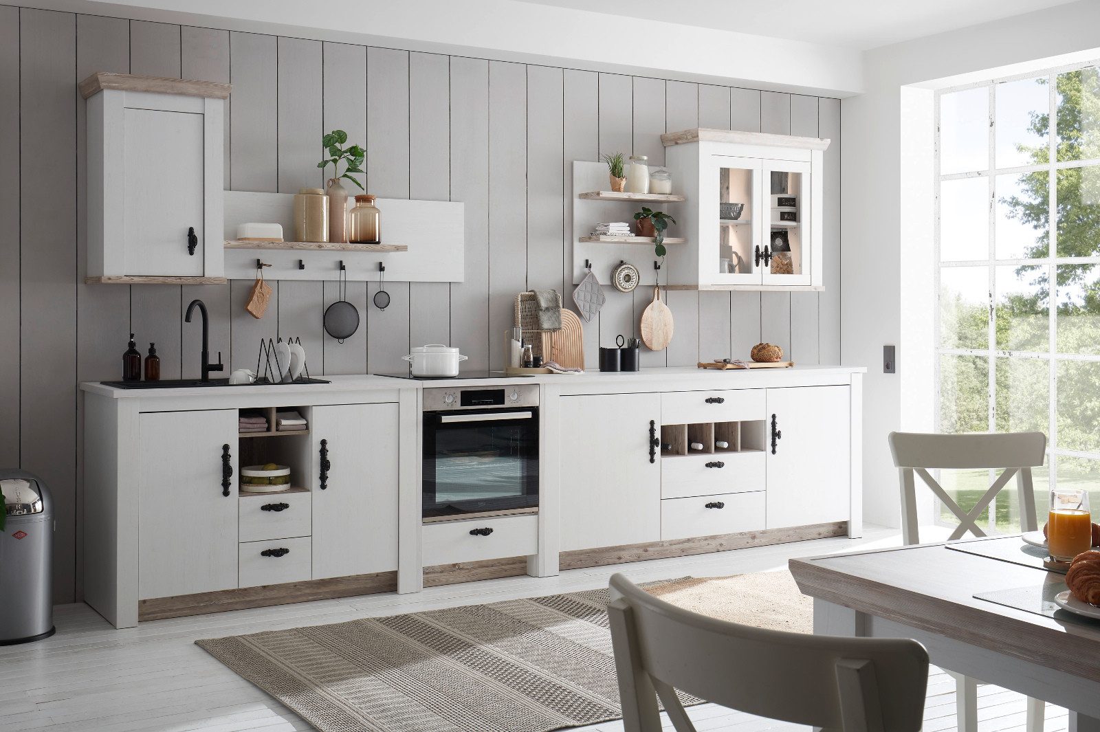 Furn.Design Küchenzeile Rovola, (Schrank-Set 7-tlg. Pinie weiß Landhaus), verschiedene Stellvarianten, Soft-Close-Funktion