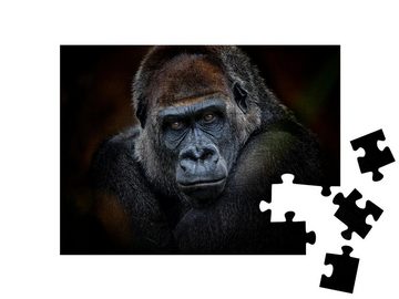puzzleYOU Puzzle Porträt eines Gorillas mit dunklem Hintergrund, 48 Puzzleteile, puzzleYOU-Kollektionen Affen, Tiere in Dschungel & Regenwald