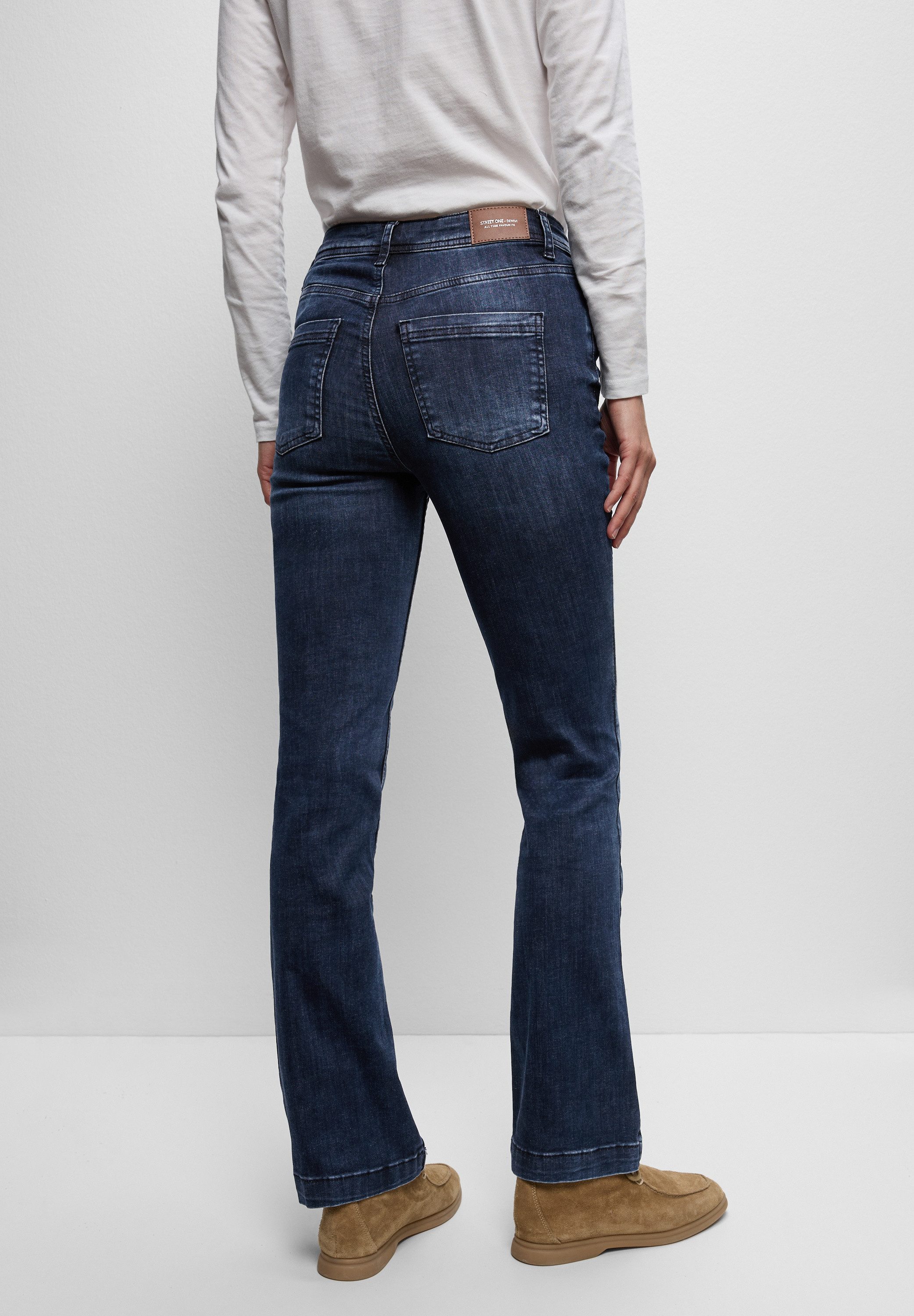 STREET ONE Slim-fit-Jeans QR Style Bootcut im 5-Pocket-Style und mit Stretch