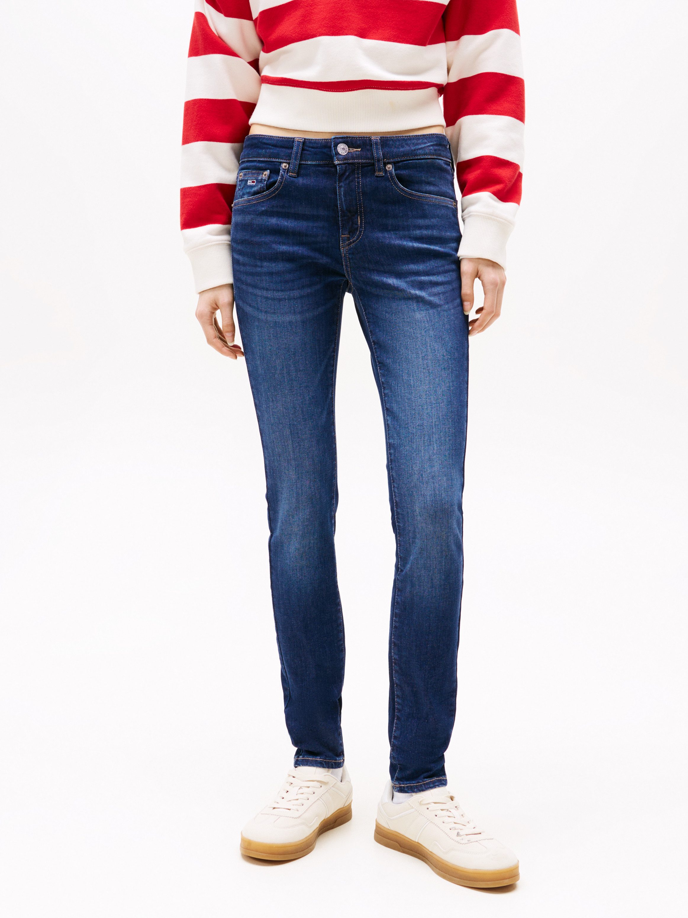 Tommy Jeans Skinny-fit-Jeans SOPHIE LW SKN mit Waschung, Logo-Badge, Low Rise