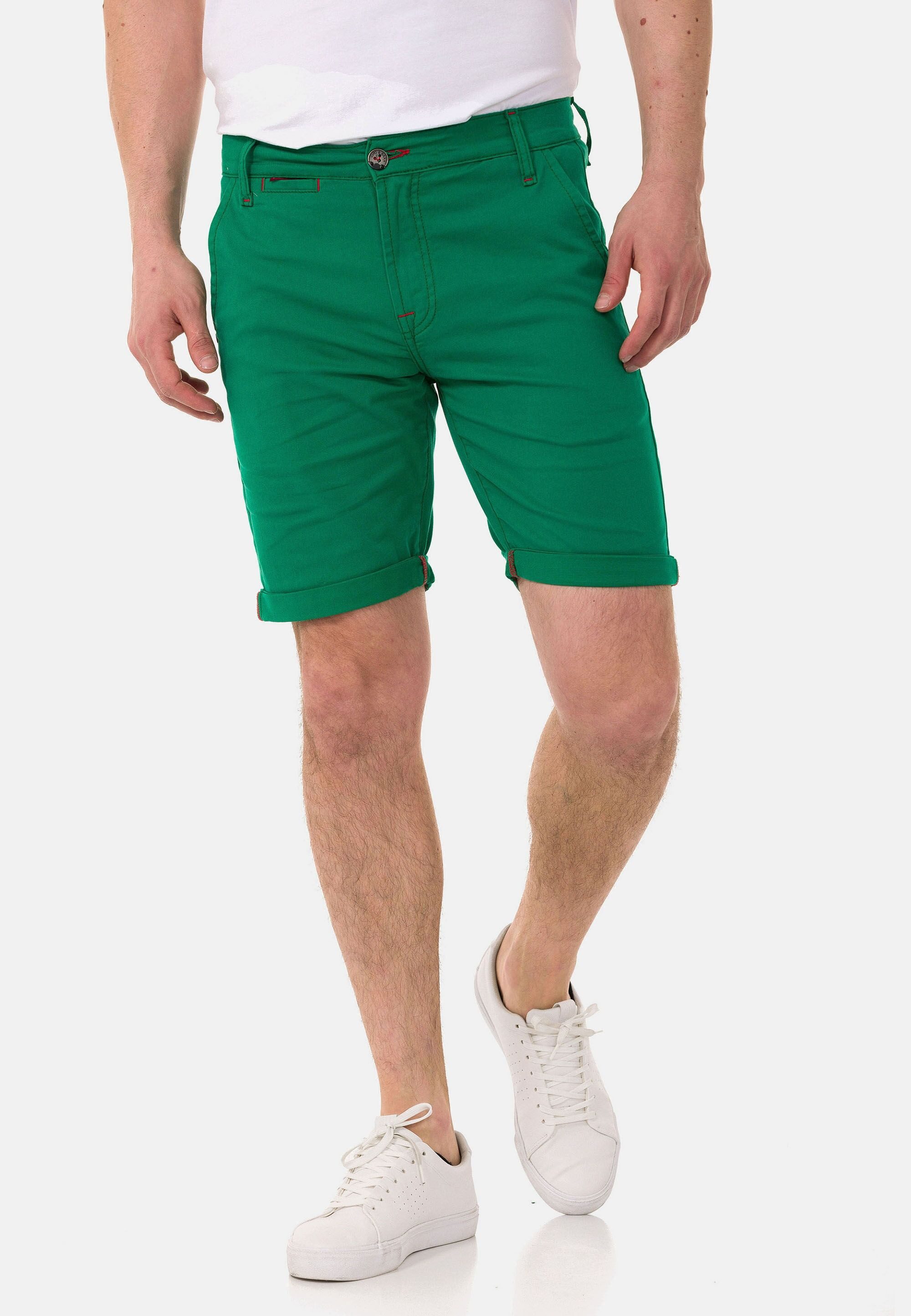 Cipo & Baxx Stoffhose Shorts im unifarbenen Look – Bild 4 von 5