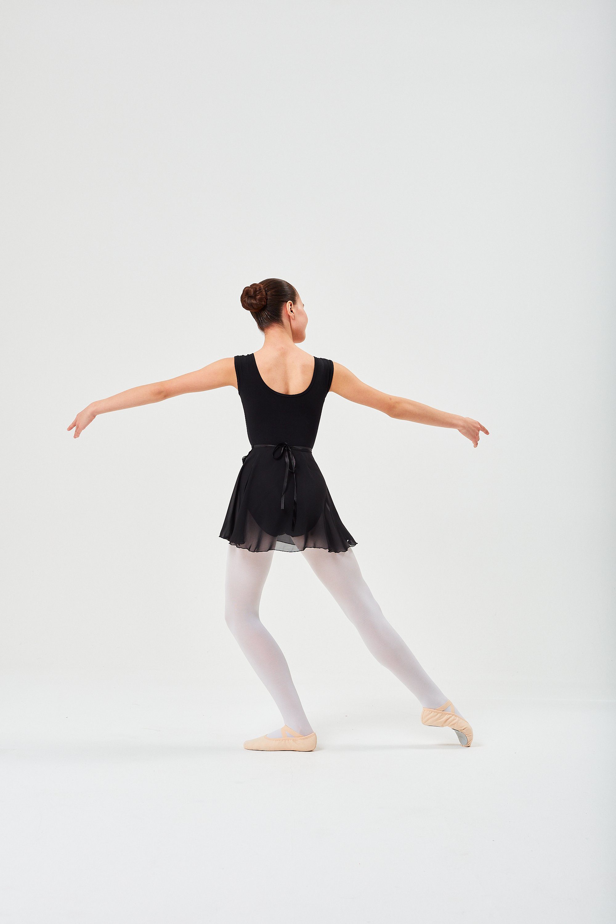 schwarz tanzmuster zum Kinder Ballettrock fürs Emma Binden Ballett Wickelrock