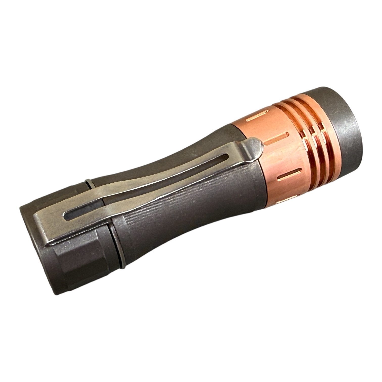 LED Taschenlampe Noctigon KR4 TI-Copper Quinta Nichia 519A LED 5700K TAIL E-SWITCH