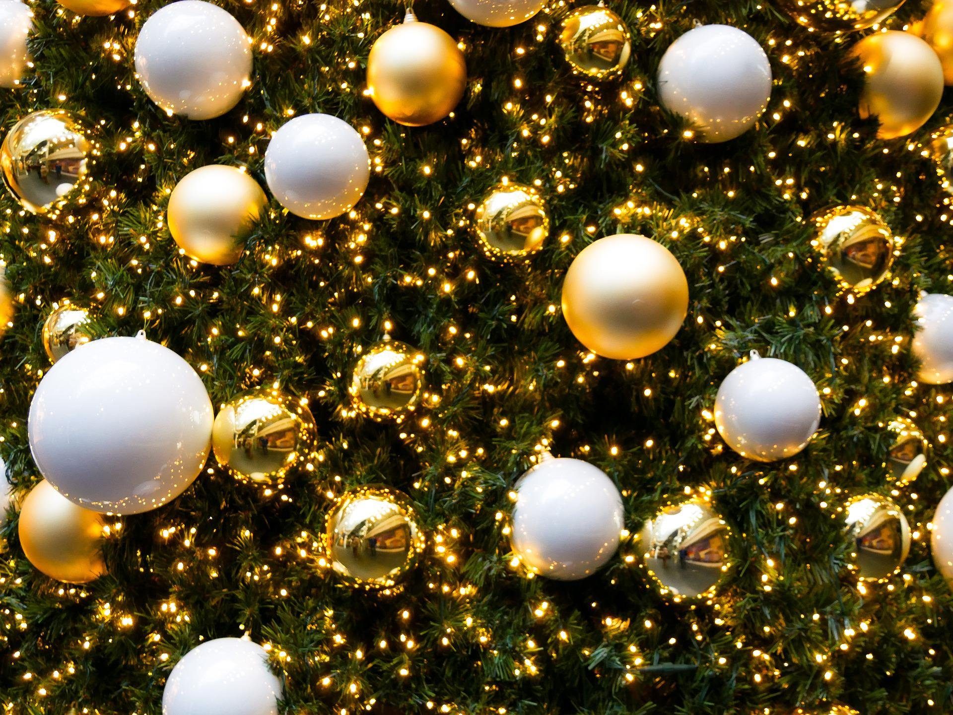 aus Outdoor Weihnachtsbaumkugel zum Kunststoff glänzend Annastore St), den Hängen und Außenbereich Weihnachtkugeln (6 für Frost Wetterfest, Weihnachtskugeln Gold