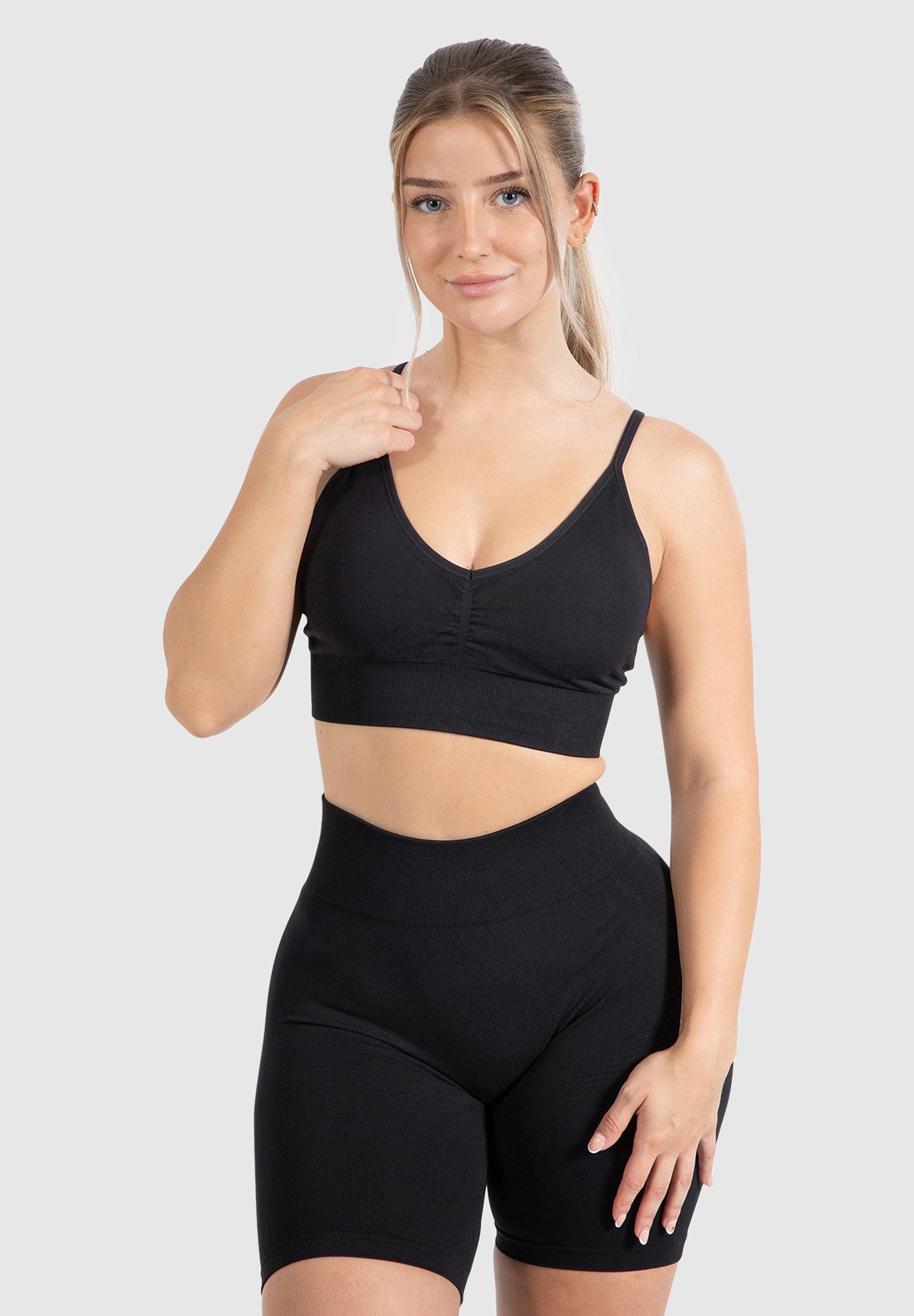 Sport-BH Maria Solid, Seamless Bra Neckholder Länger geschnitten Gym Alltag