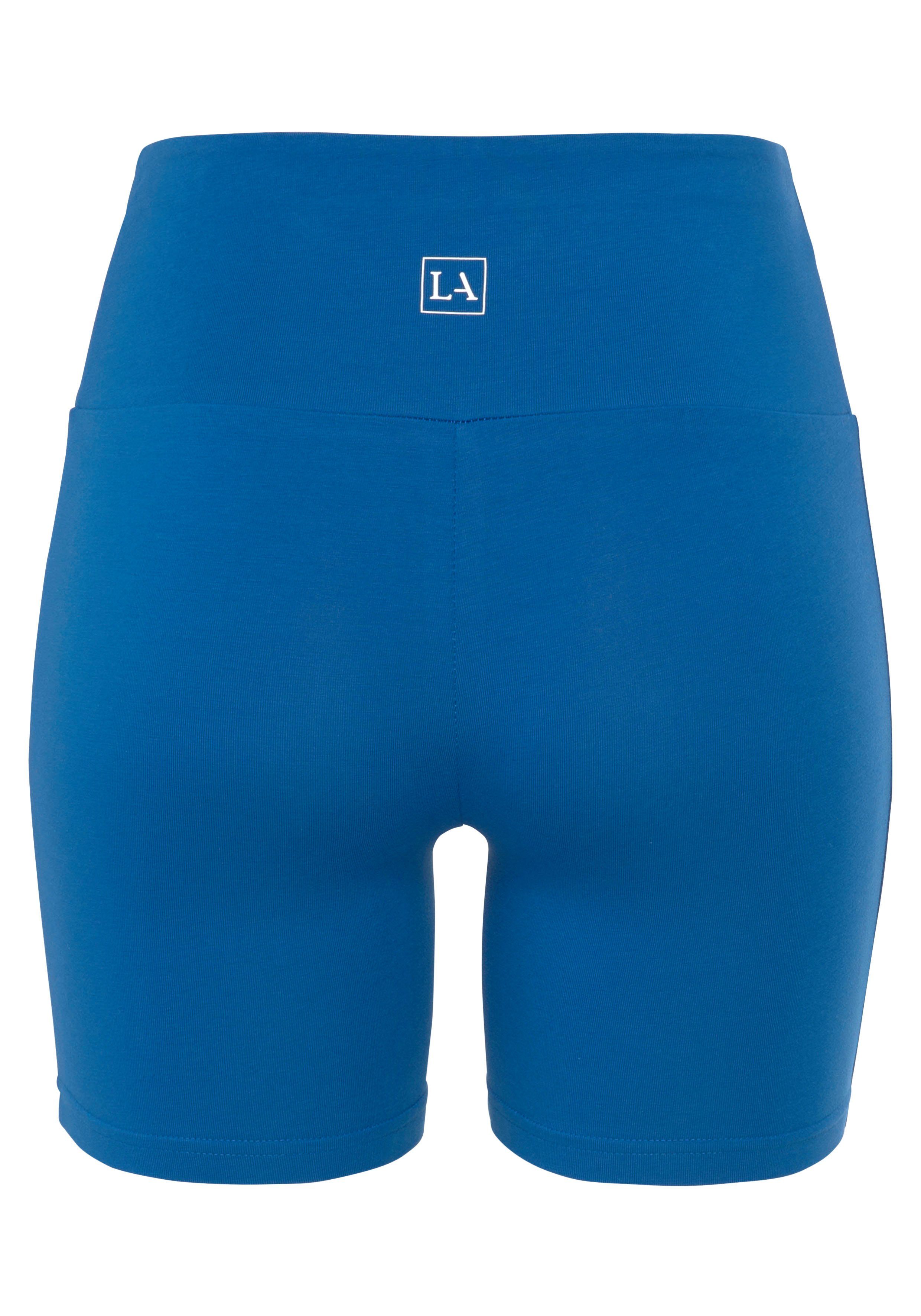 LASCANA Shorts mit breitem Bündchen Logodruck, Loungewear und royal blau