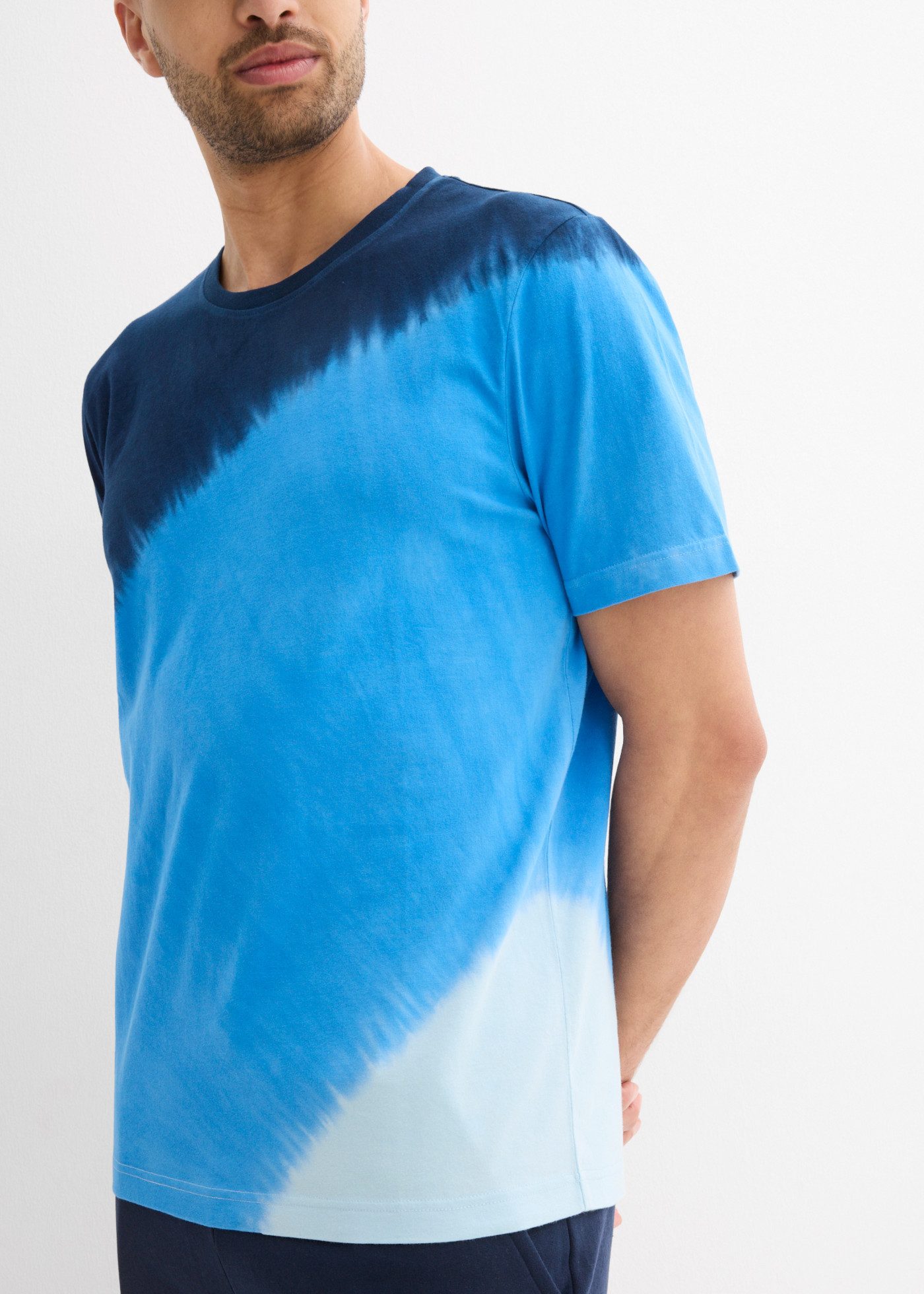 bonprix T-Shirt regular fit Passform, aus Baumwolle, mit Farbverlauf, Kurzarm-Design