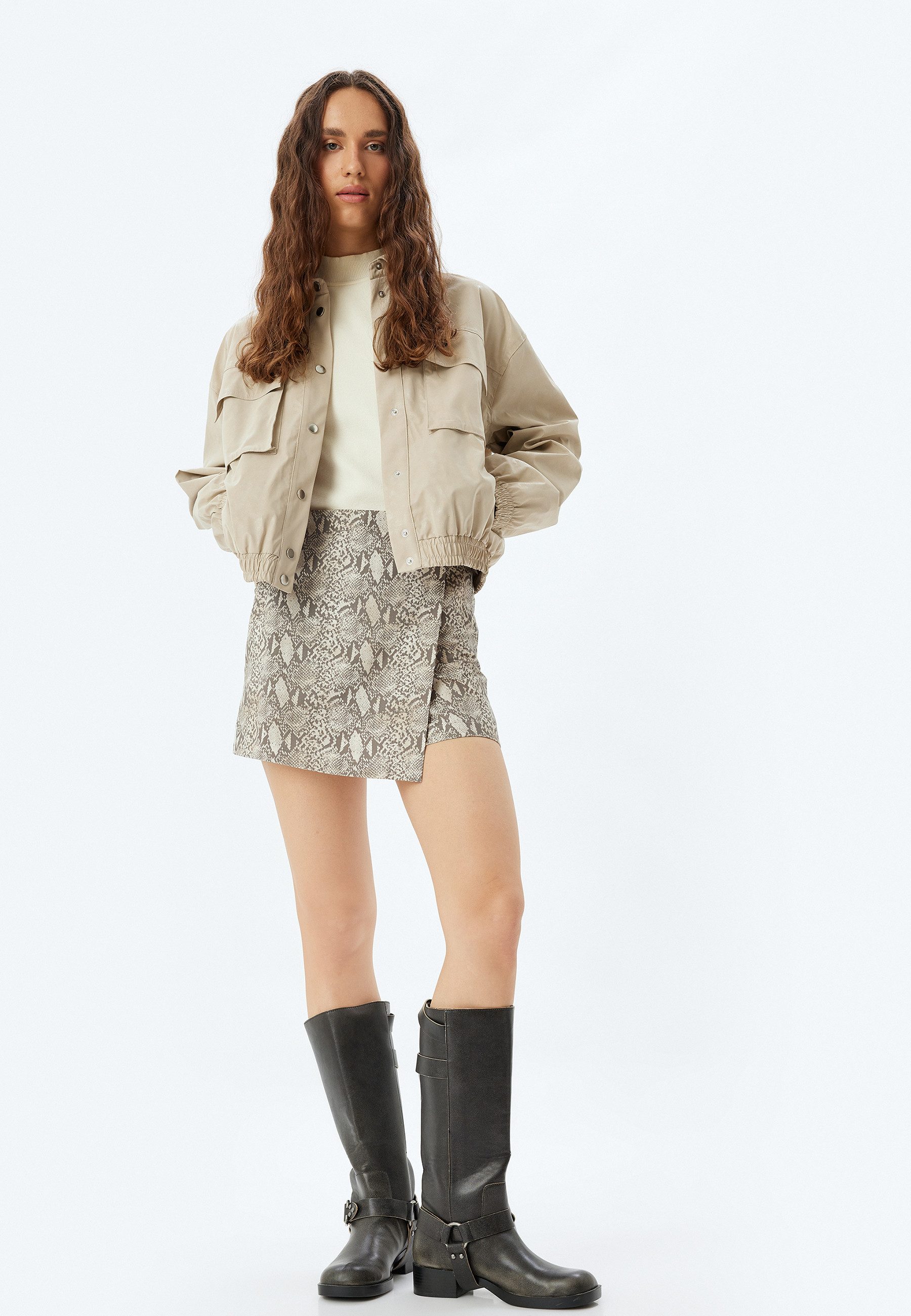 Koton Hosenrock Mini Länge Normale Leibhöhe