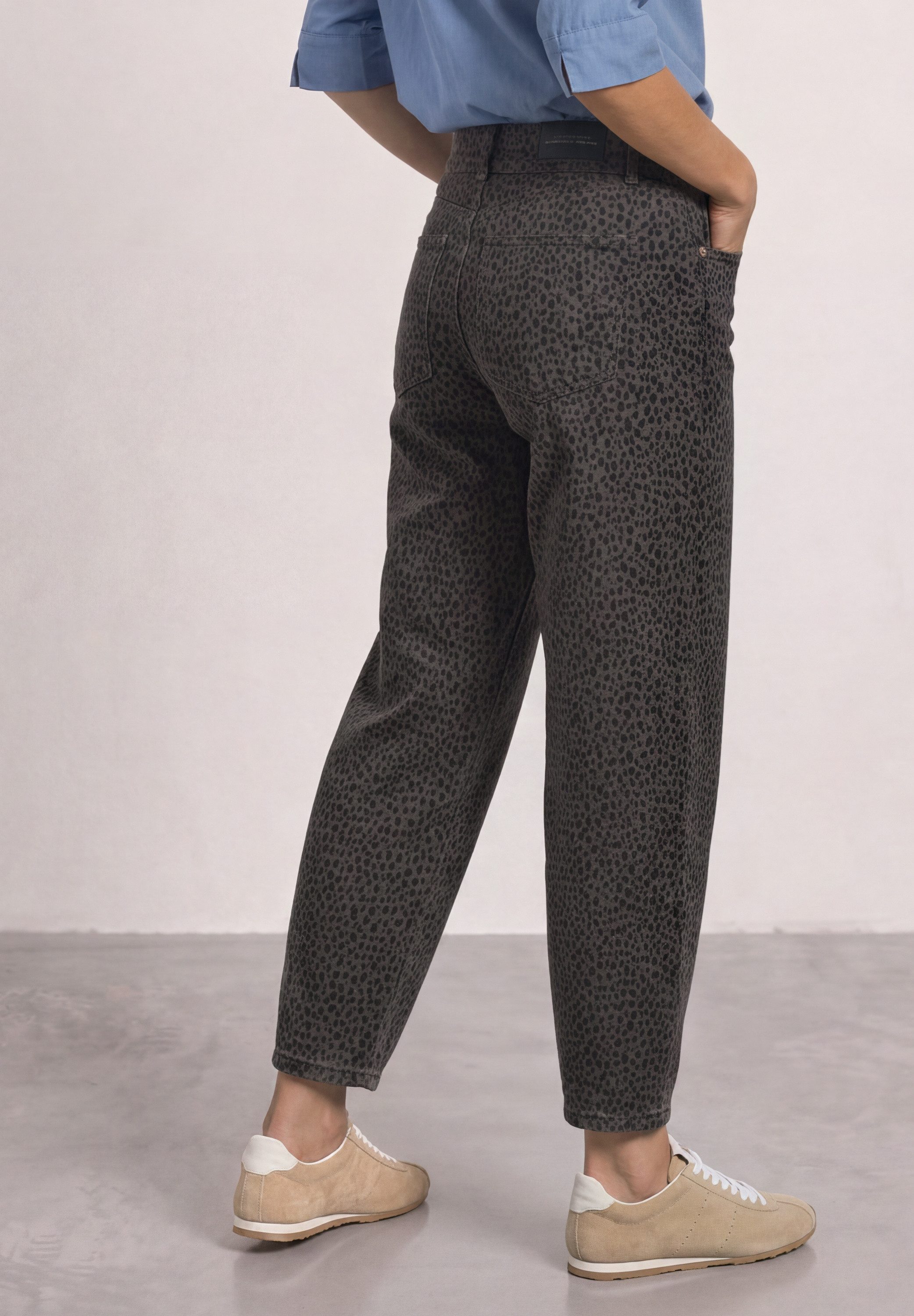 STREET ONE Loose-fit-Jeans mit Leo-Muster