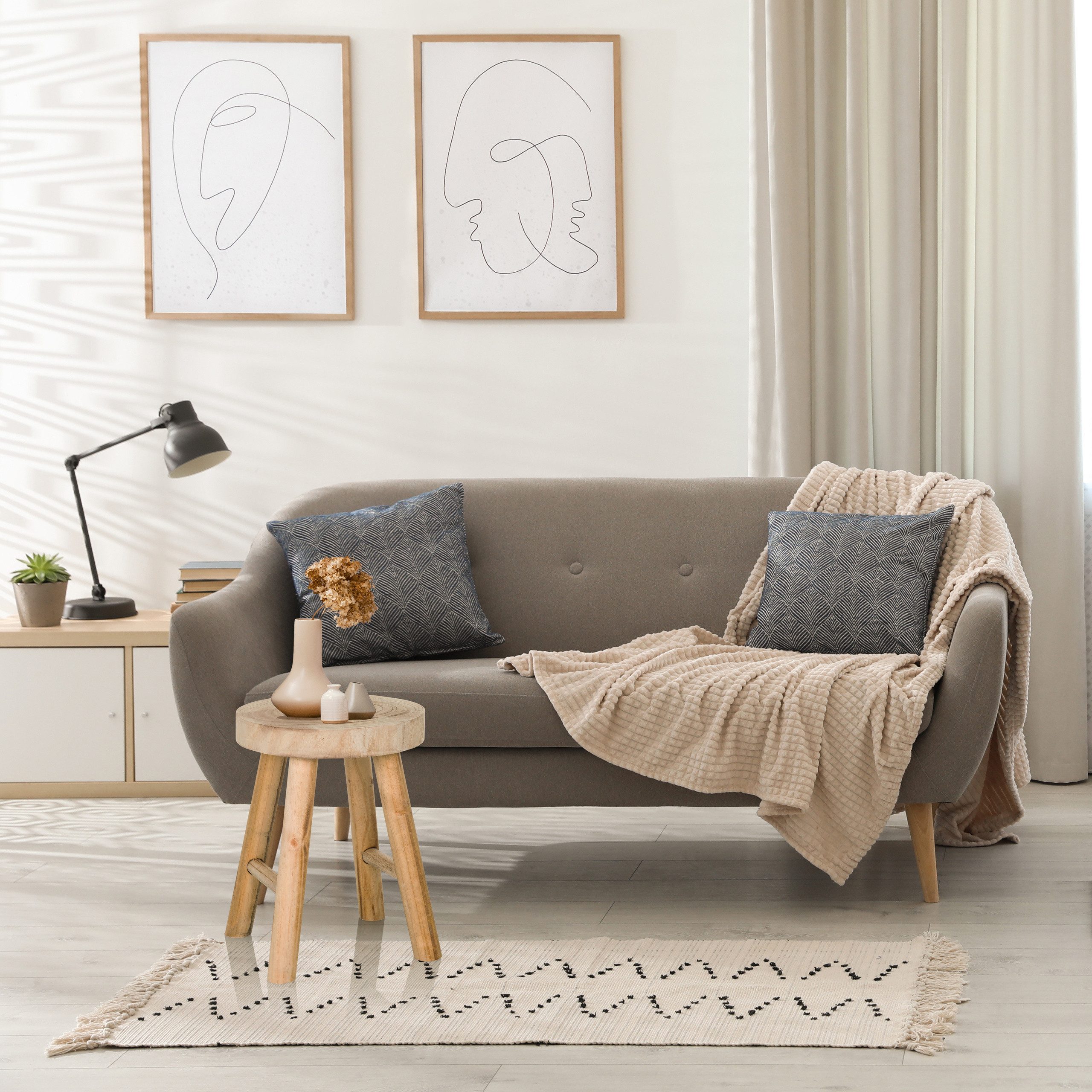 hjh LIVING Sitzhocker Sitzhocker RUSTIKO W Holz ohne Armlehnen, Runder Holzhocker Massiv Holz, Vierfußgestell