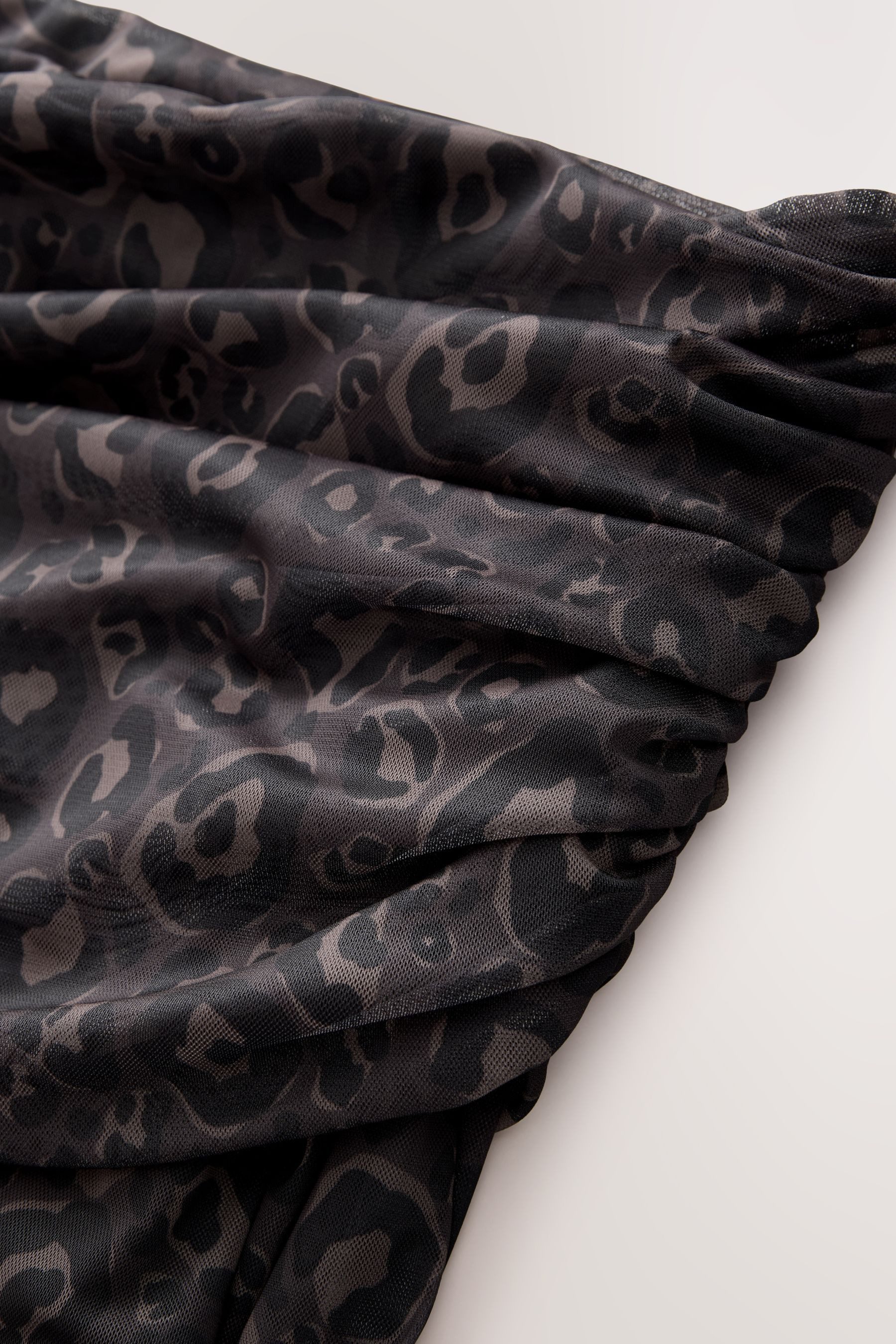 Next Tüllkleid Bardotkleid aus Netzstoff – Umstandsmode (1-tlg)