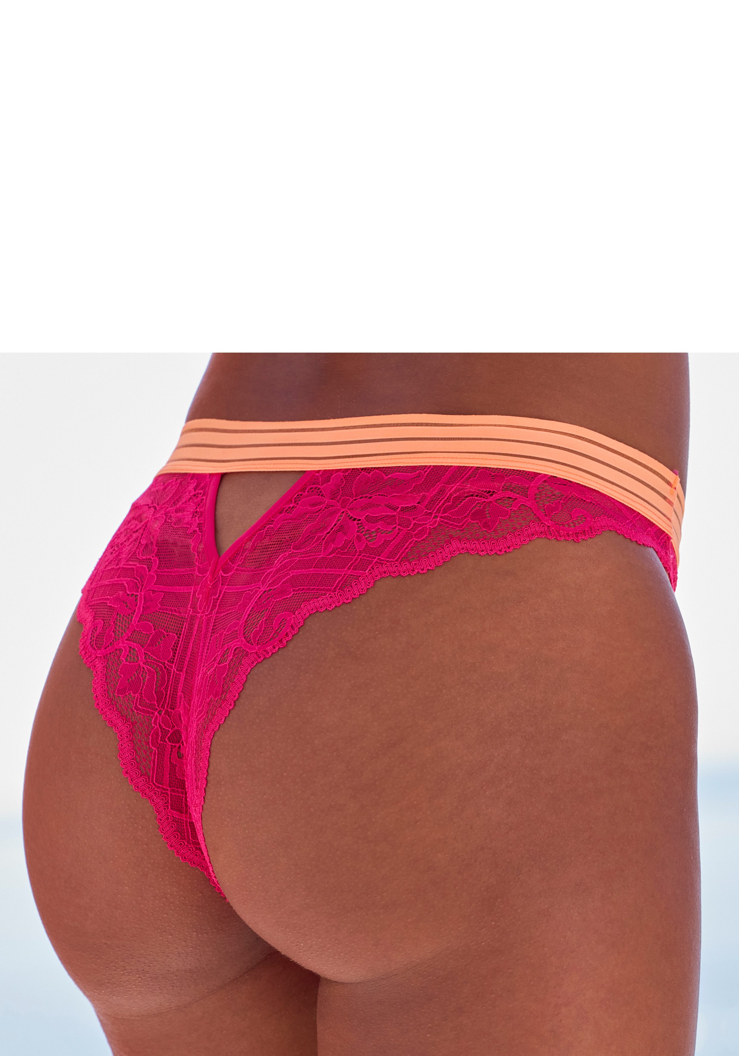 Vivance Tanga aus elastischer Spitze mit modischen Kontrastfarben