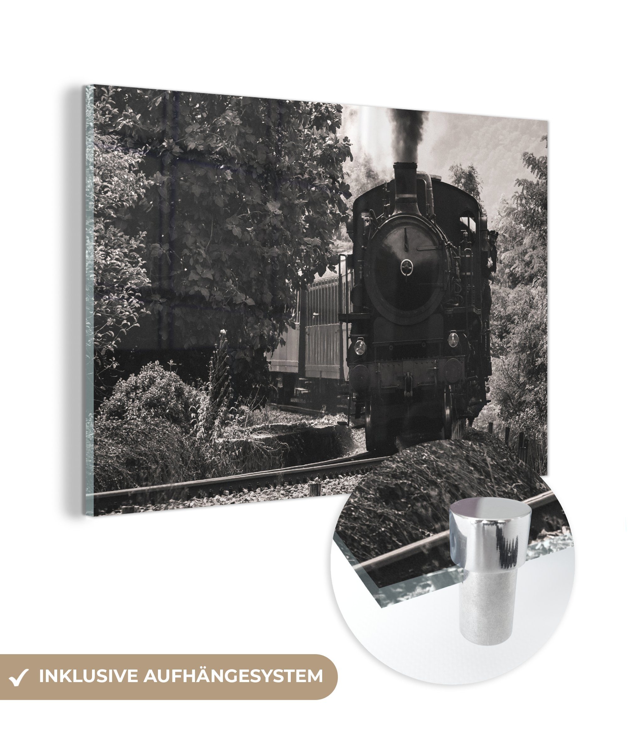MuchoWow Acrylglasbild Schwarz-Weiß-Foto eines Dampfzuges in Italien, (1 St), Acrylglasbilder Wohnzimmer & Schlafzimmer