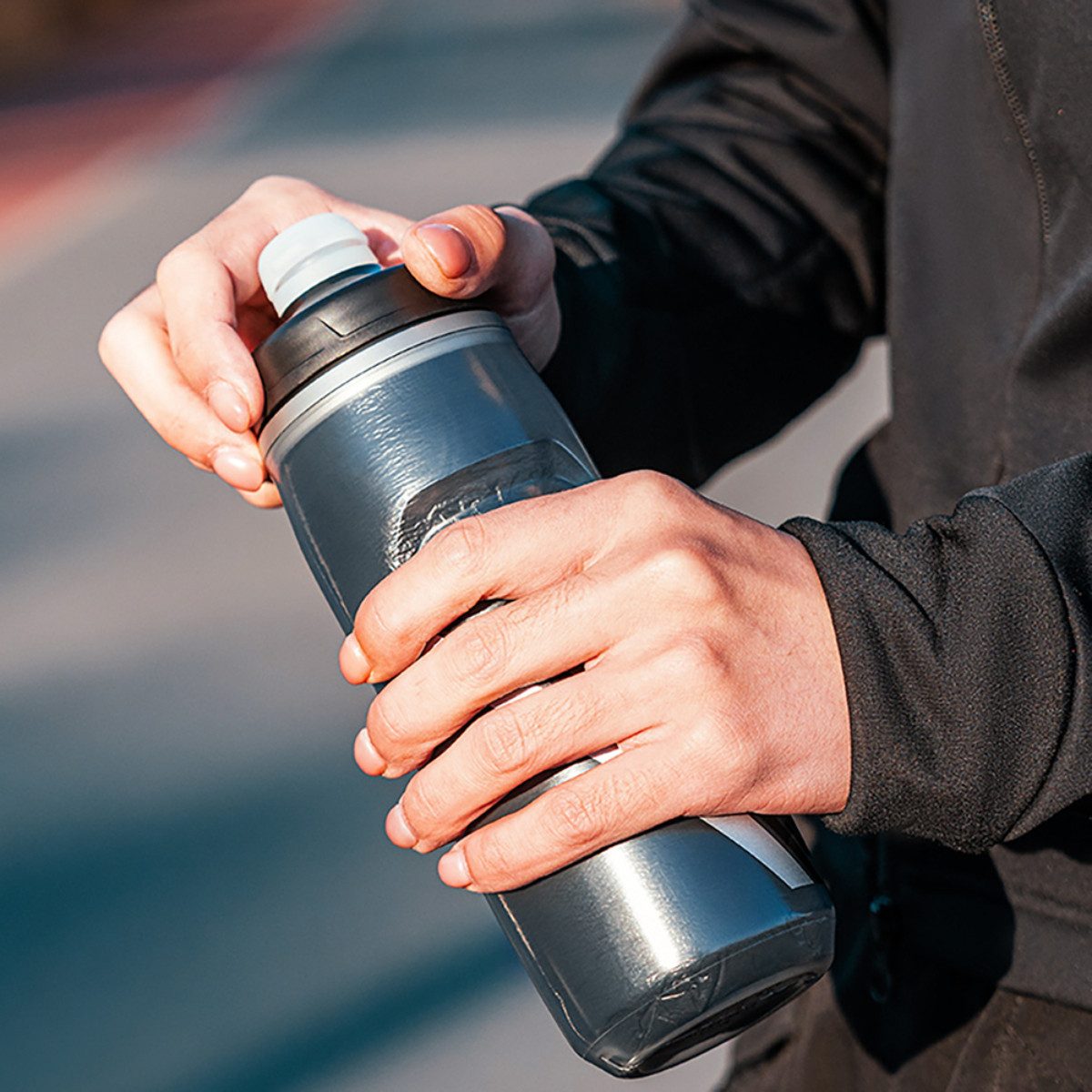 ROCKBROS Thermoflasche 35210022002, Dreilagige Isolierung für langanhaltend kühle Getränke