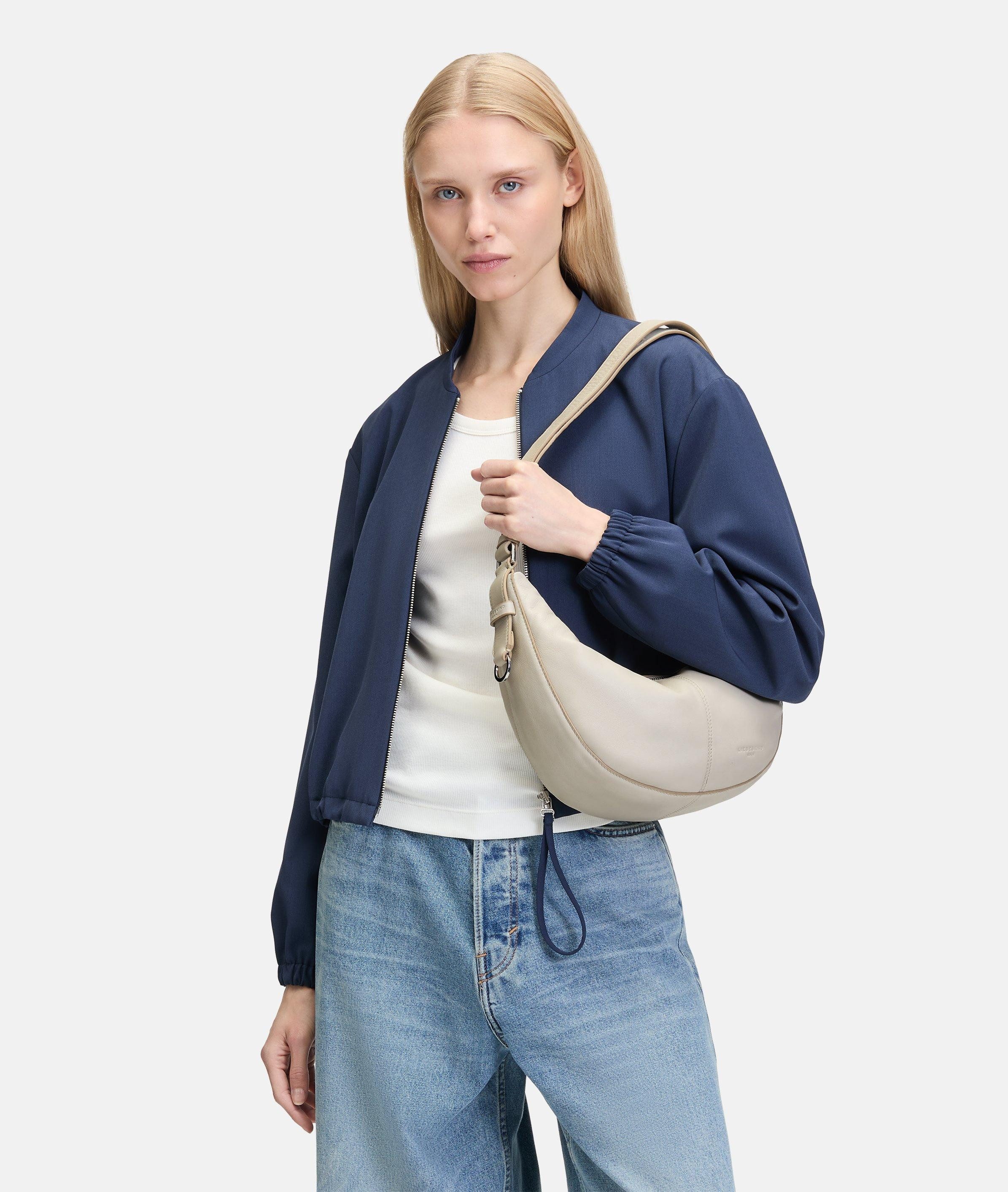 Liebeskind Berlin Schultertasche Hobo, Kleine Hobo-Bag aus Schafsleder