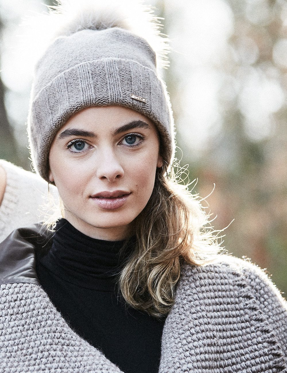 CAPO Strickmütze Strickmütze, Kaschmir Kunstfellpompon (1-St) günstig online kaufen