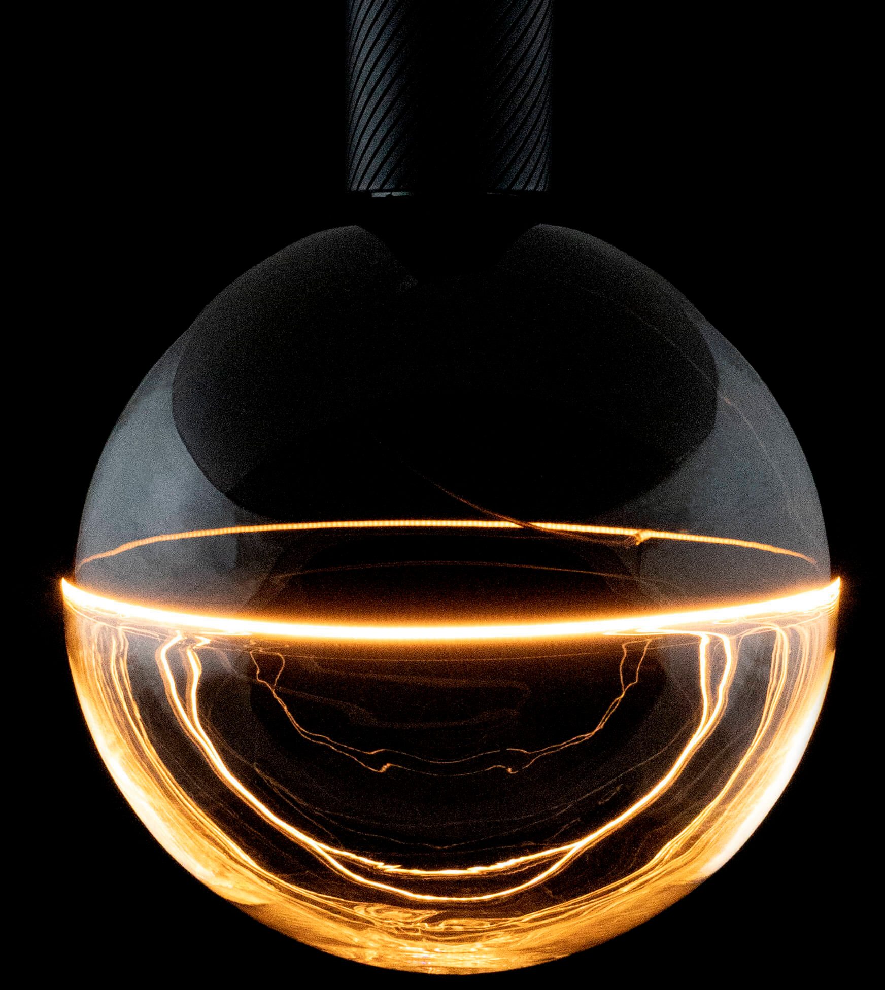 SEGULA LED-Leuchtmittel LED Illusion Globe 188 2tones black clear, E27, 1 St., Extra-Warmweiß, 2-farbiges Glas