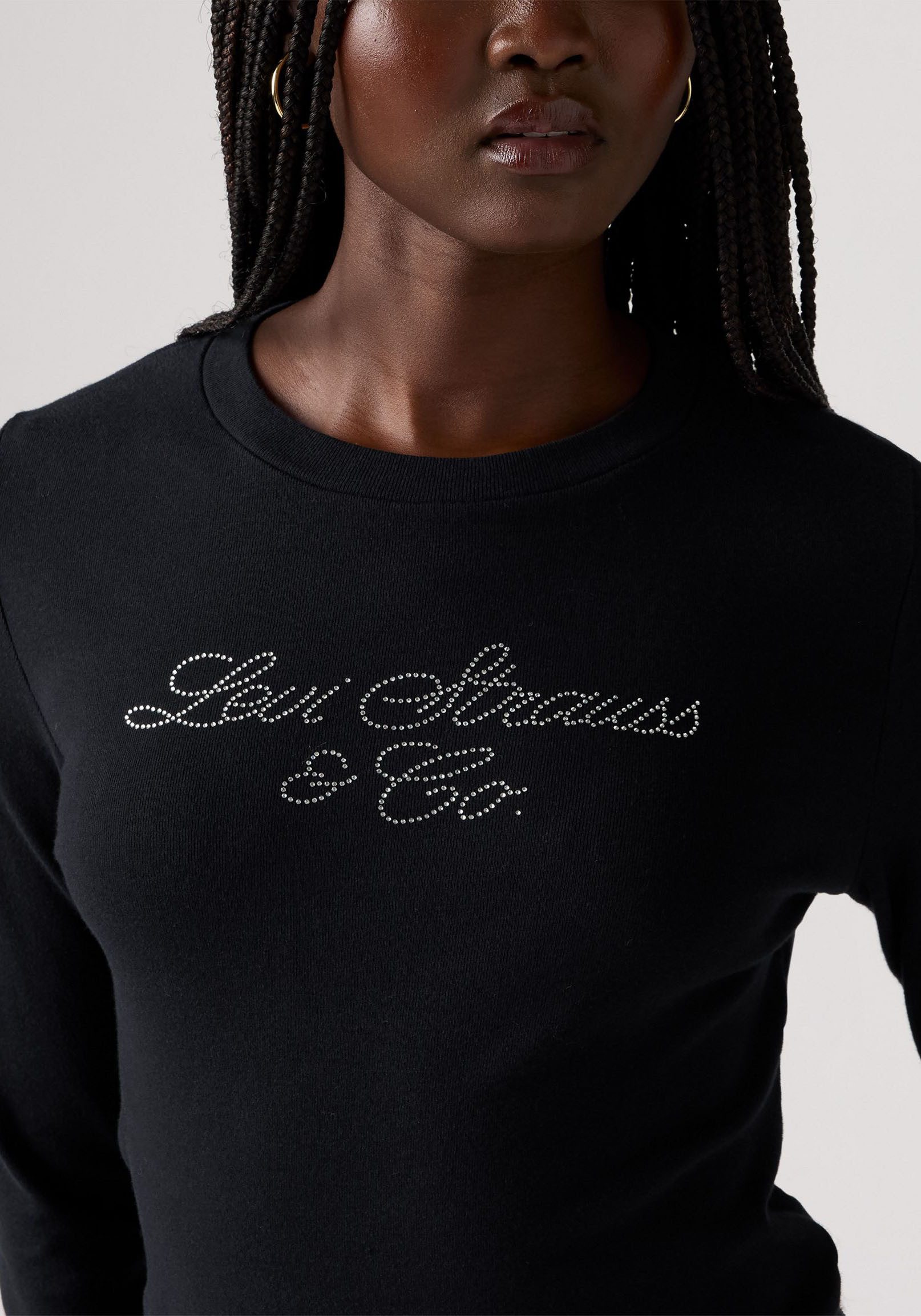 Levi's® Langarmshirt GR ESSENTIAL LS T mit Glitzersteinen