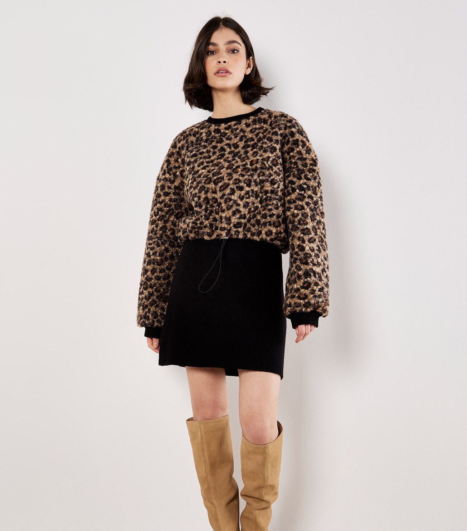 Apricot Rundhalspullover Boucle Jumper mit Animalprint günstig online kaufen