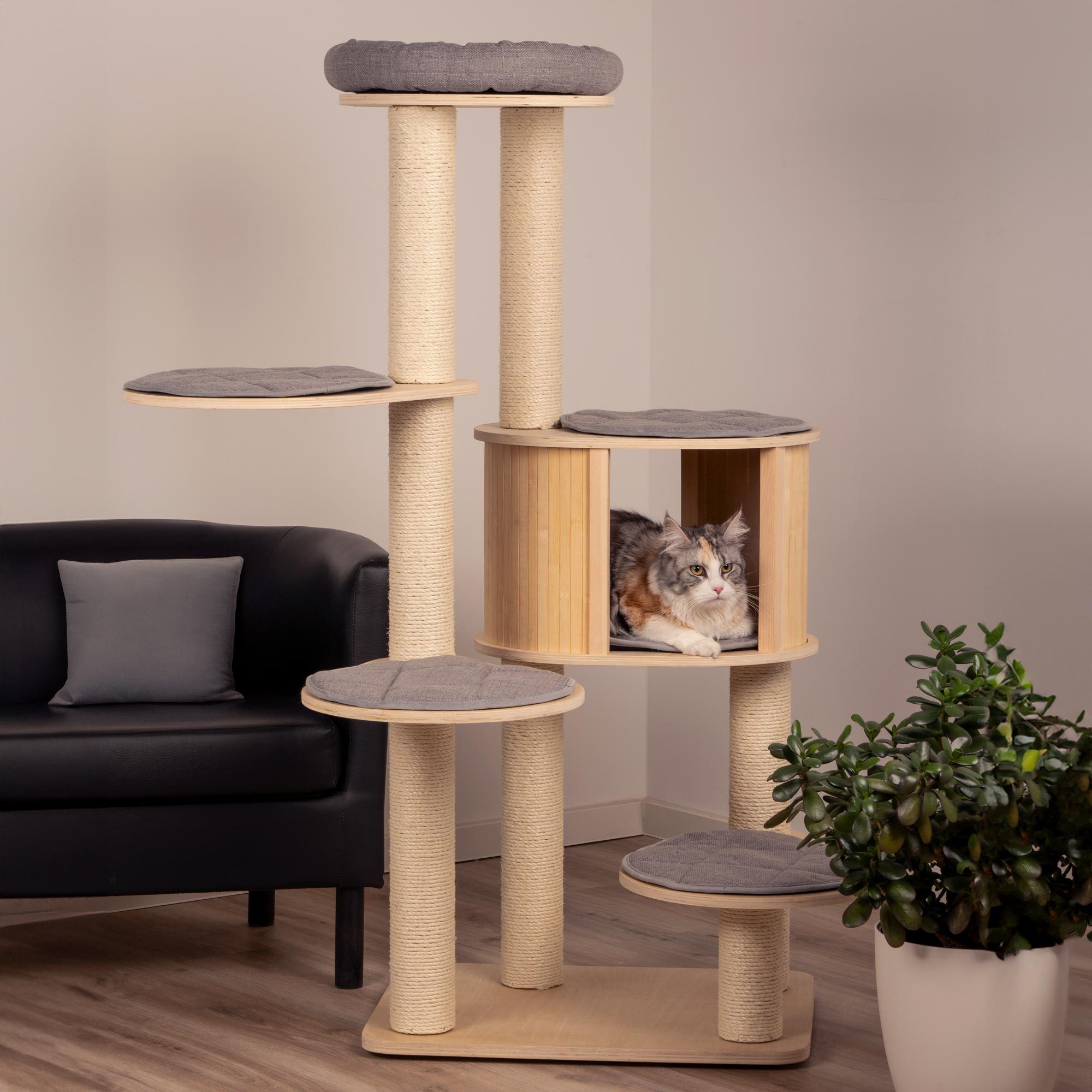 dobar Tierhaus dobar Kratzbaum "Ella" aus Holz 5-stufig -Maße ca.: 60 x 48 x 133 cm