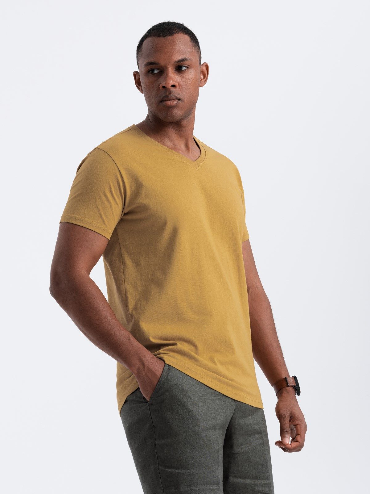 OMBRE T-Shirt Klassisches Herren-T-Shirt mit V-Ausschnitt günstig online kaufen