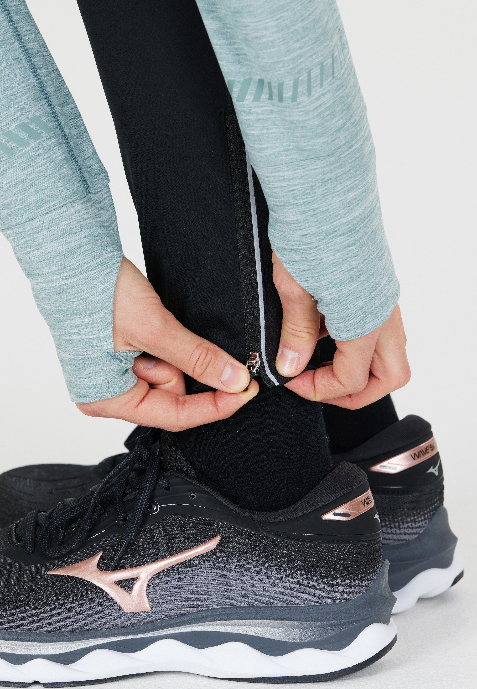 ENDURANCE Trainingstights Elinor mit wasserabweisender und windblockierender Eigenschaft