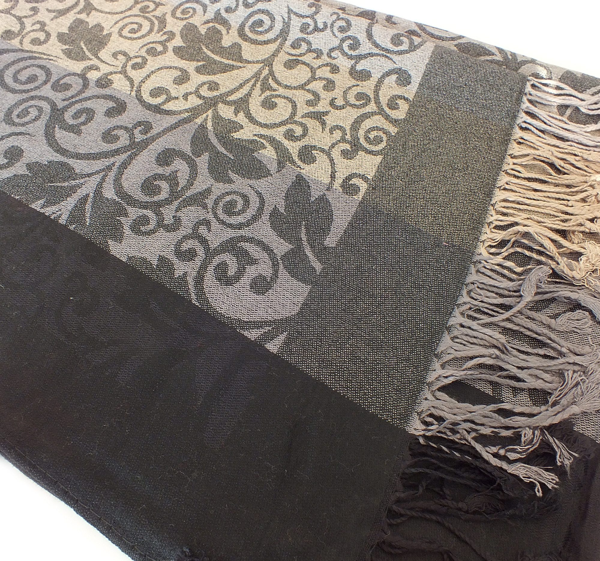 chic4home Schal Dreamy Flair, (1-St. 1-teilig), Damen Schal Stola eleganter Longschal florale Motive