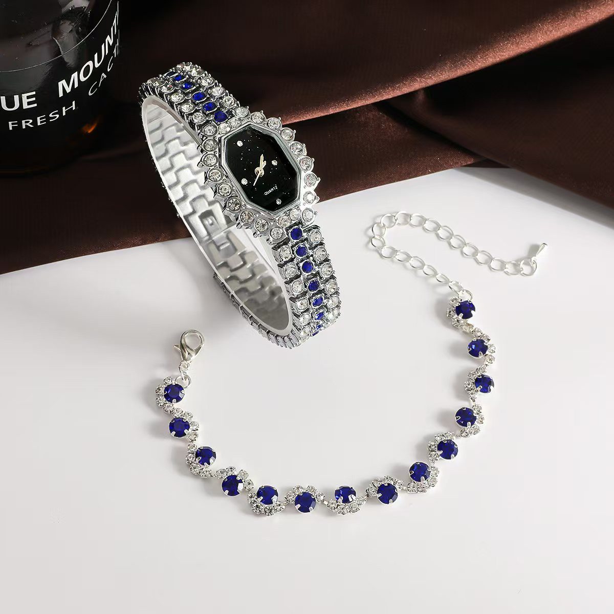 ibettertec Quarzuhr Edles Schmuck-Set für Damen: Armbanduhr, Kette, Ohrringe, (Premium Damen-Uhren & Schmuck-Set – Stilvolles Accessoire-Set als Geschenkidee), Armkettchen im Geschenkbox