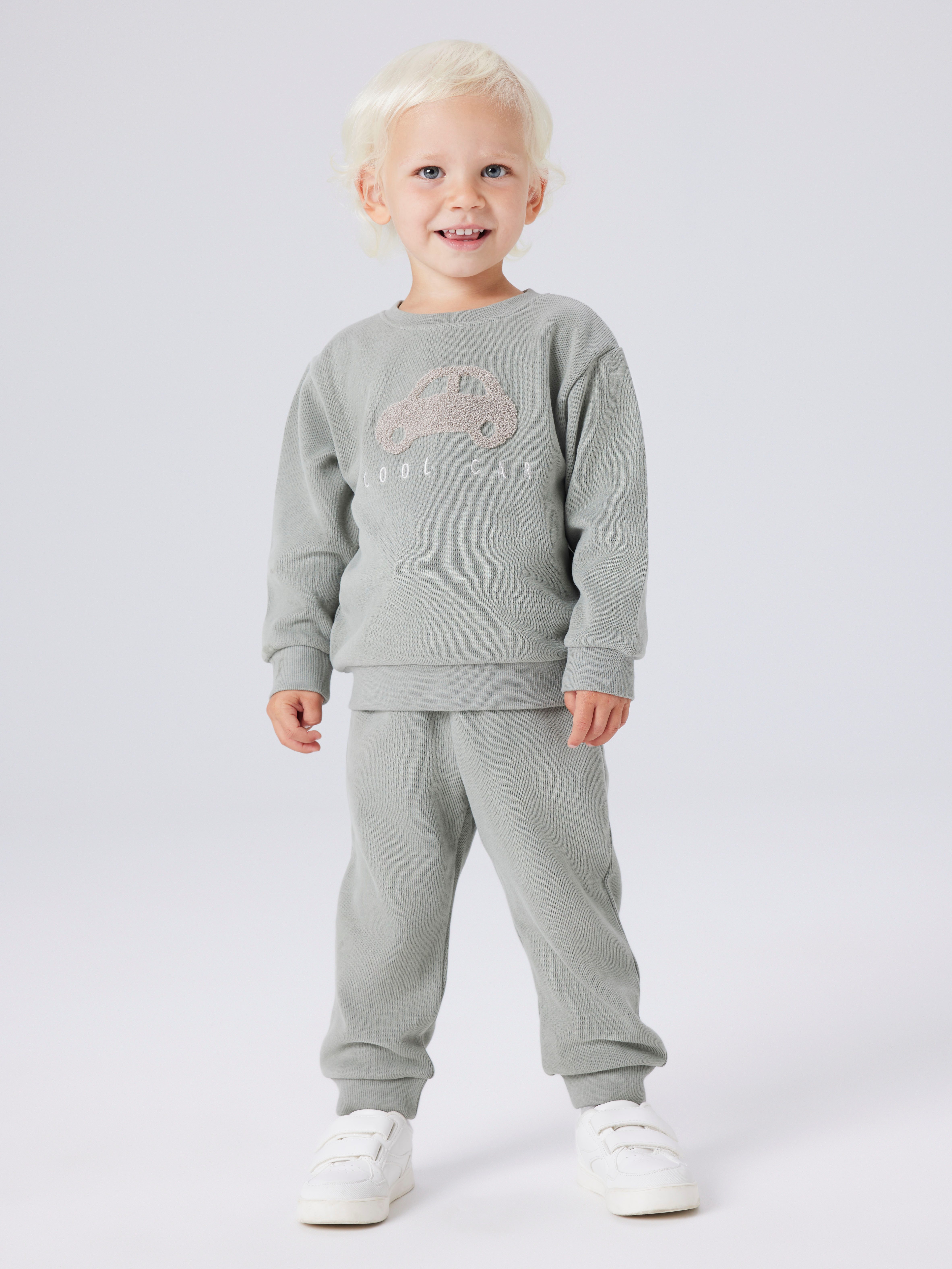 Name It Sweatshirt NMMOBEAR NREG SWEAT UNB mit hochwertiger 3D-Stickerei