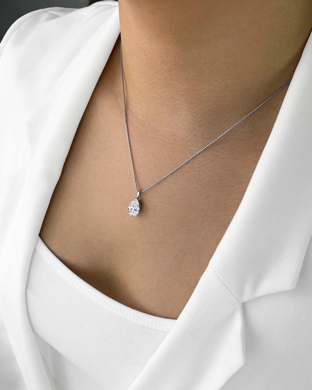 DANIEL CLIFFORD Kette mit Anhänger 'Violette' Damen Halskette Silber 925 Kristall Anhänger Tropfen (inkl. Verpackung), größenverstellbare Silberkette 40cm - 45cm, Collier mit Kristall