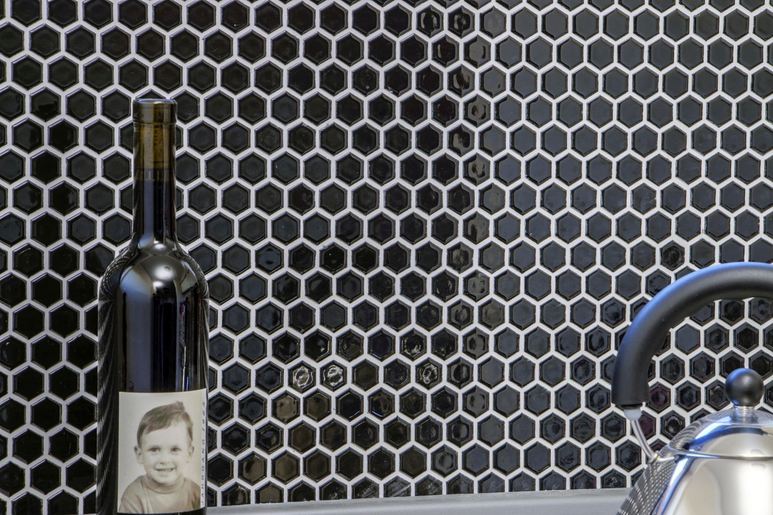 Mosaik Keramik Sechseck Mosaikfliesen mini Fliese Mosani schwarz Küche glänzend Bad
