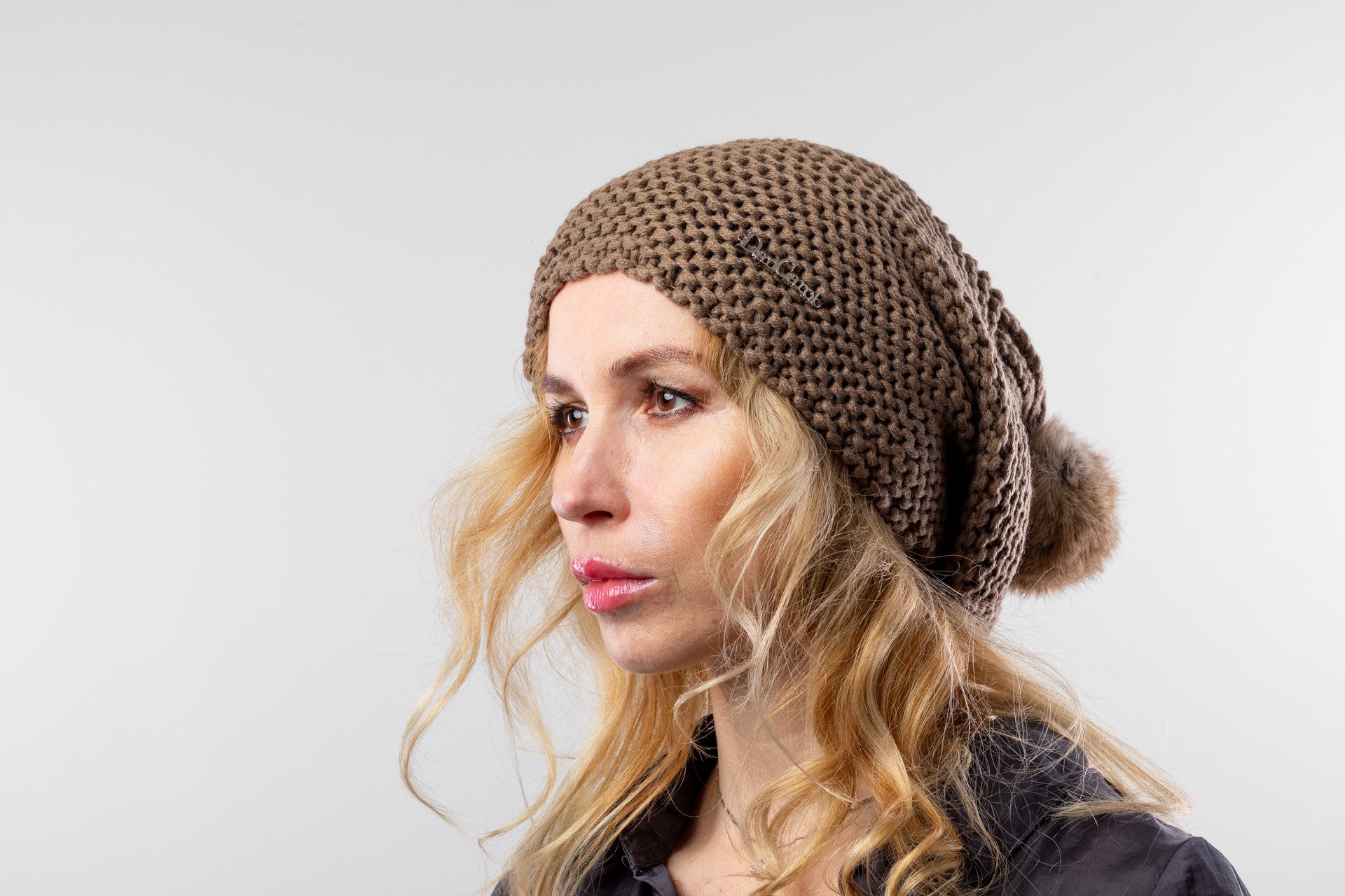 DanCarol Fellimitatmützen DCW-B-802B-die Mütze hält warm und ist innen mit Fleece gefüttert warm und ist innen mit Fleece gefüttert