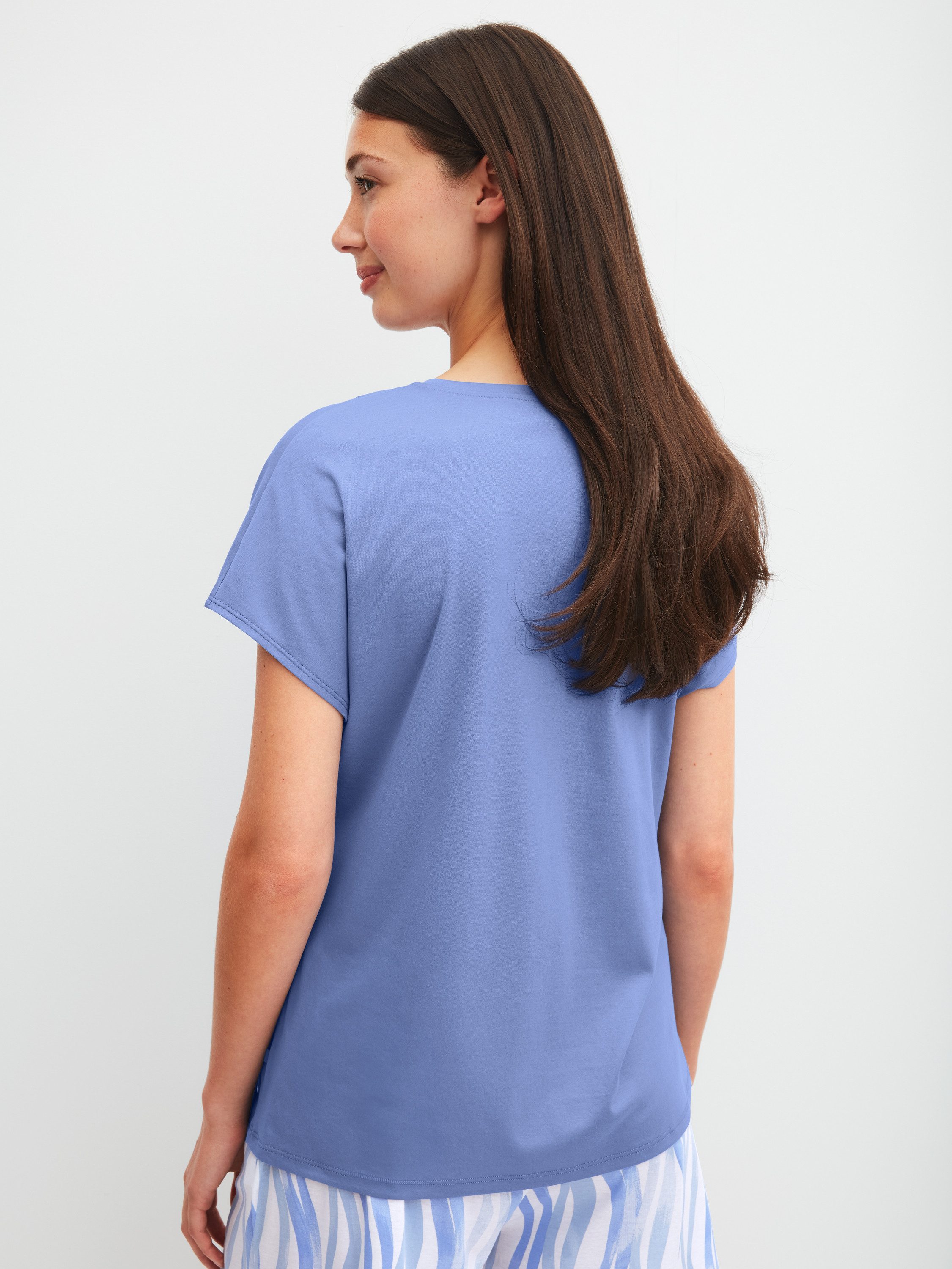 CALIDA Kurzarmshirt Favourites Ocean Damen (1-tlg) extraleichte, weiche Qualität, atmungsaktiv, mit V-Neck