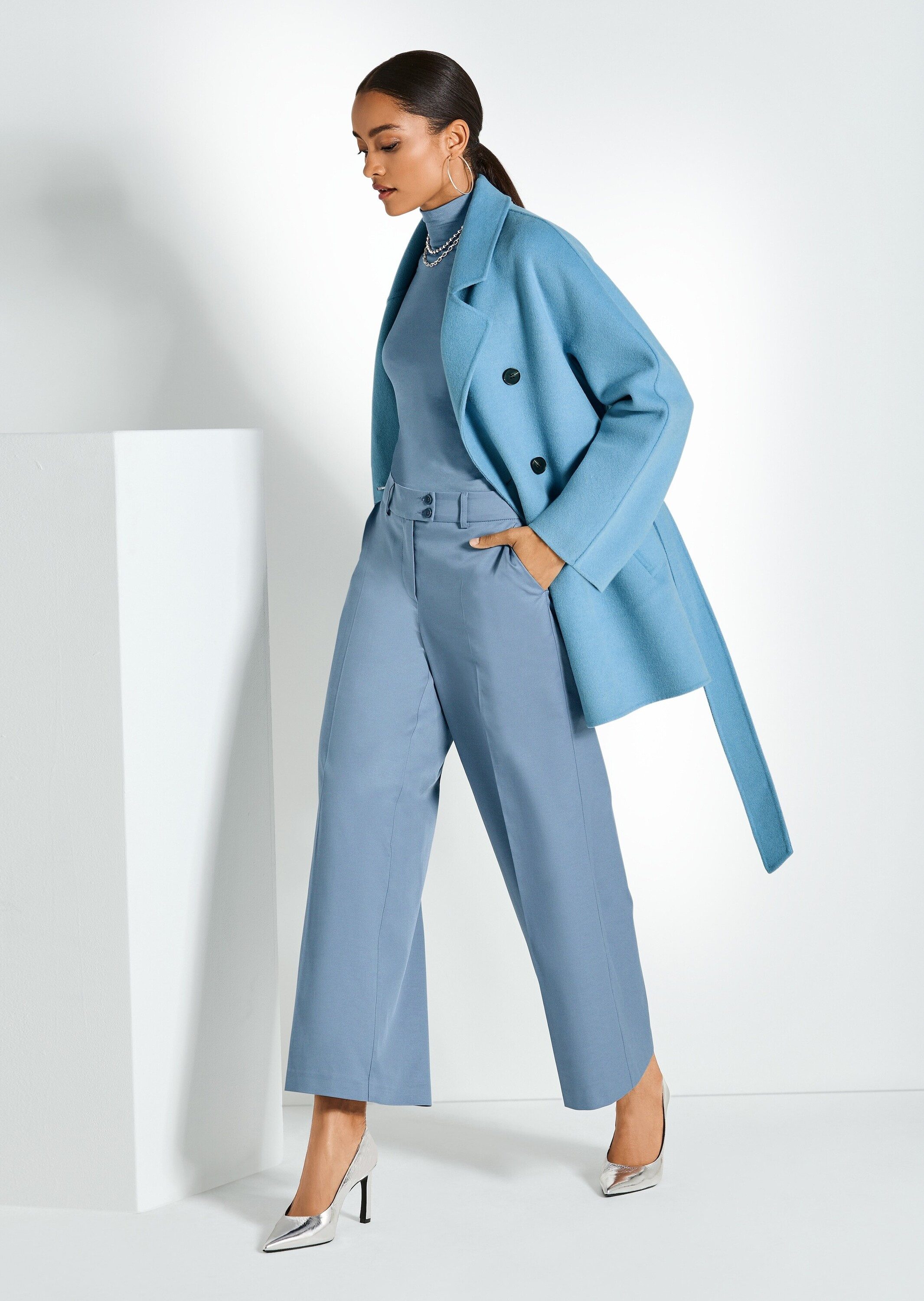 MADELEINE Culotte Elegante 7/8-Hose mit Bügelfalten Stilvolle Culotte mit Formbund und Schubtaschen, weites Bein
