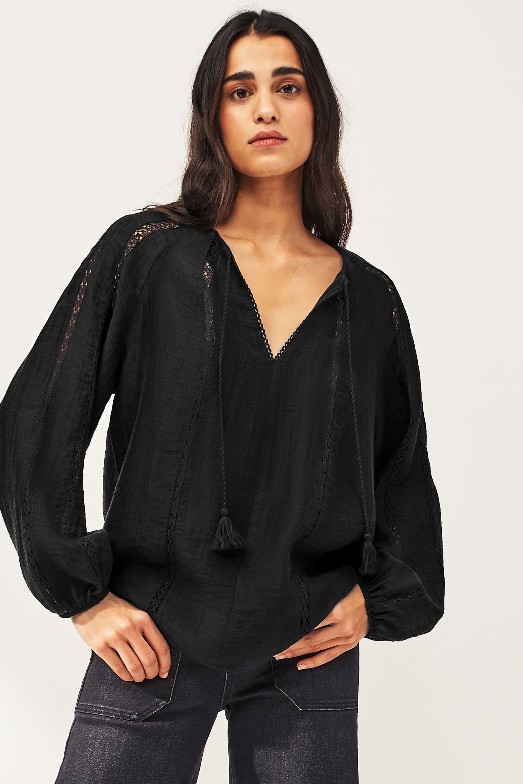 Next Blusenshirt Strukturierter Pullover mit V-Ausschnitt günstig online kaufen