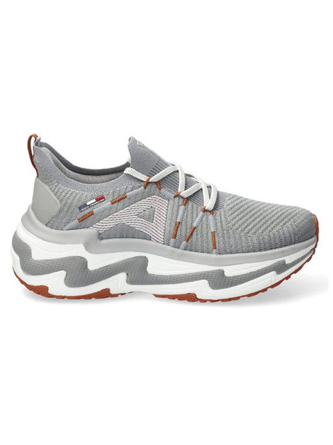 06 Sneaker
