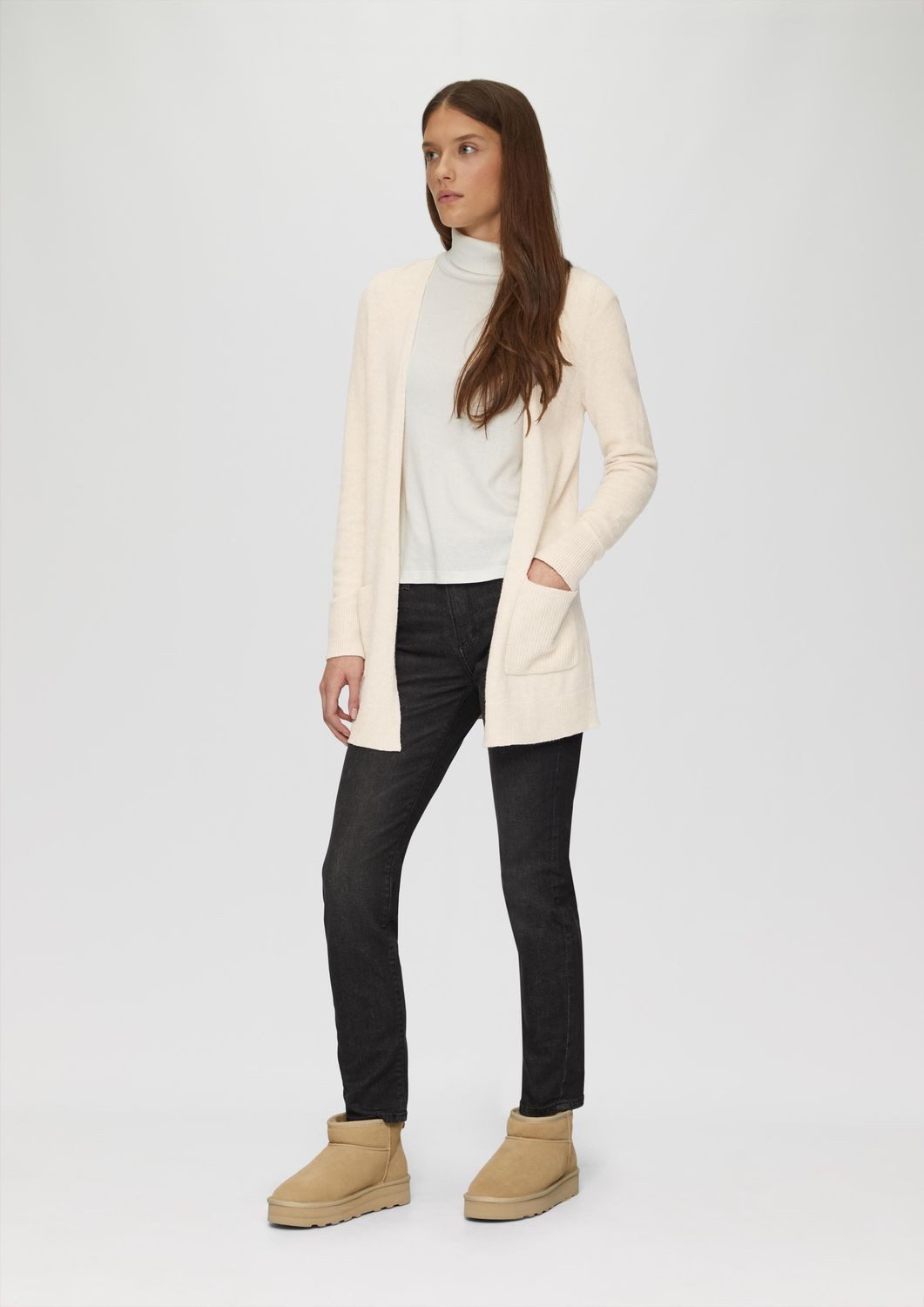 s.Oliver Strickjacke Strickjacke mit aufgesetzten Taschen (1-tlg) Feinstrick
